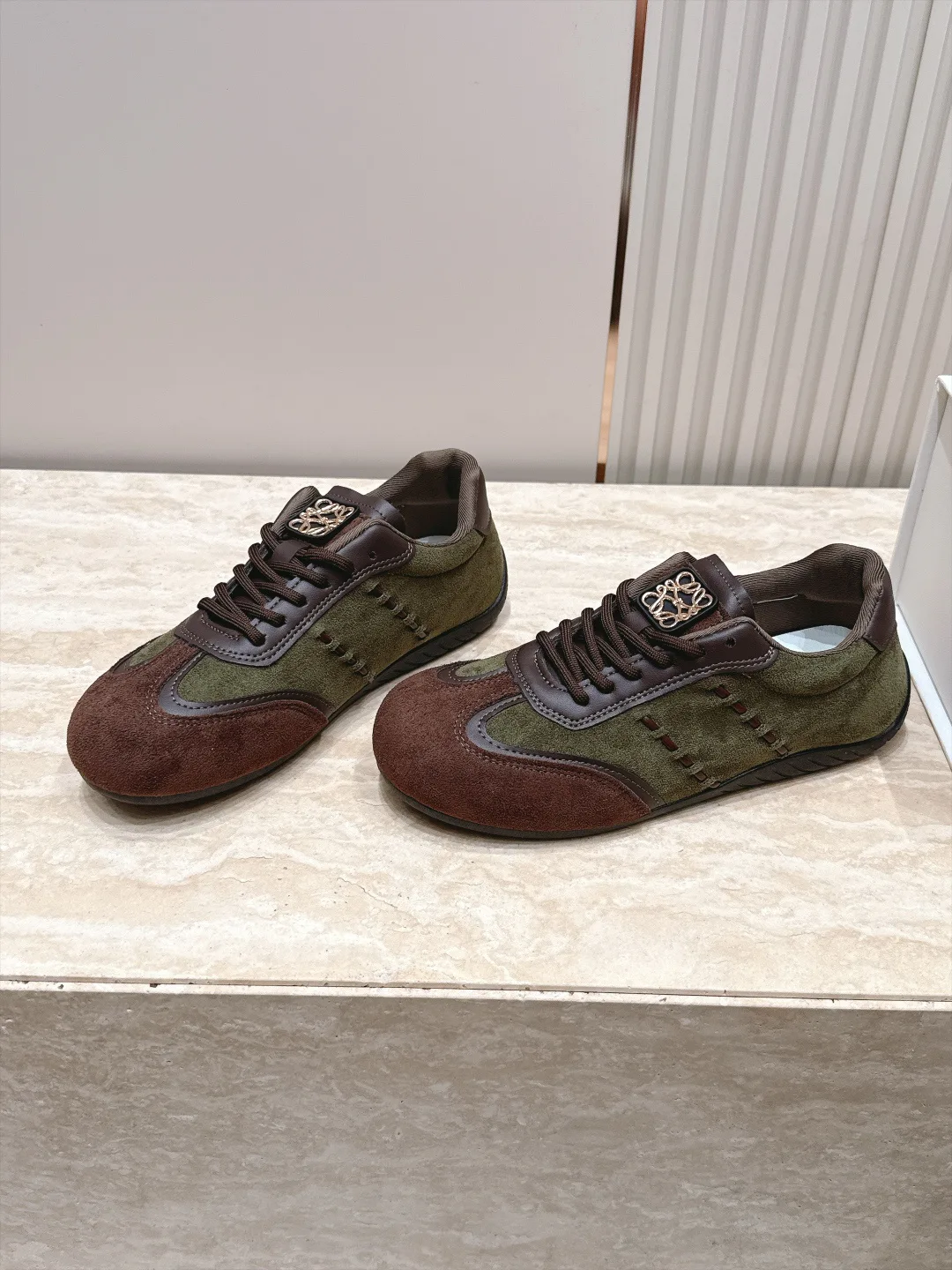 Women's Sneakers LOEWE 18286003