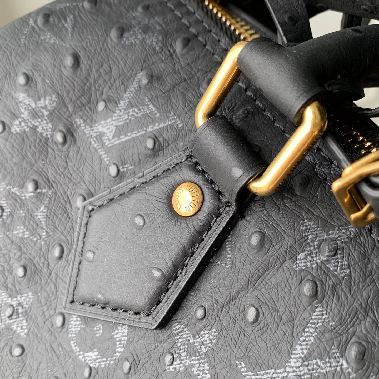 Women's Classic Handbags LOUIS VUITTON 18147440