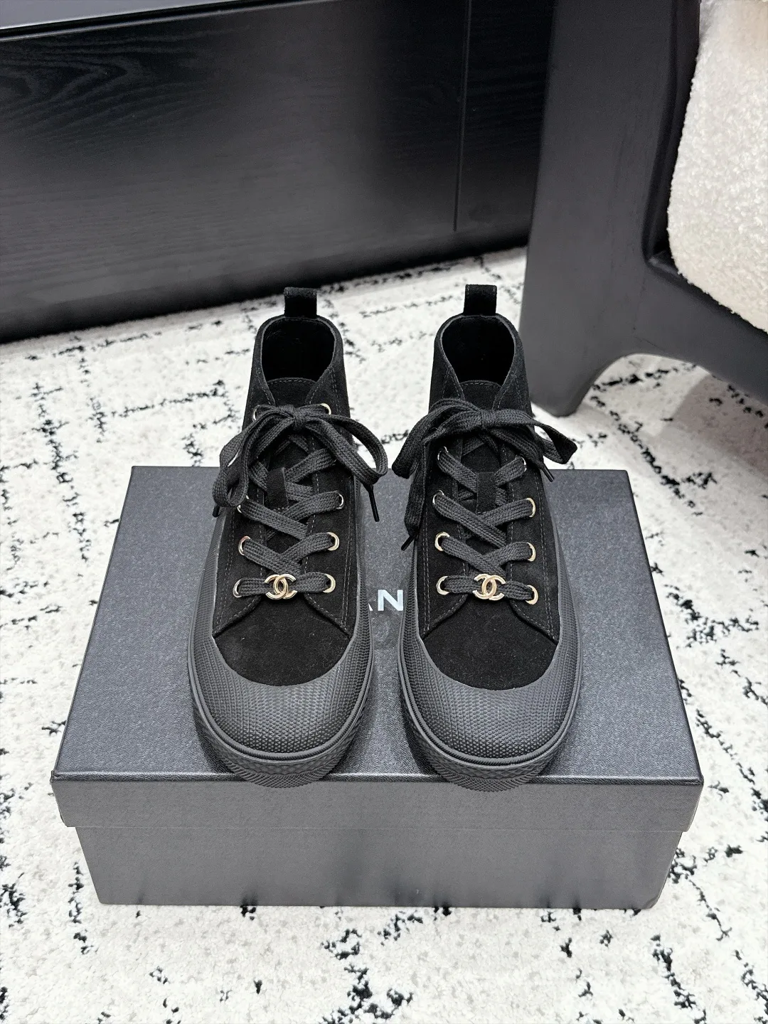 Women's Sneakers CHANEL 18505527