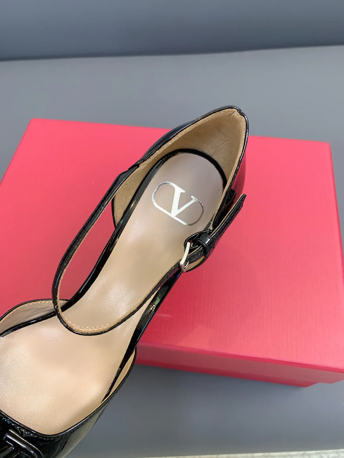 Women's Heels VALENTINO 17656640
