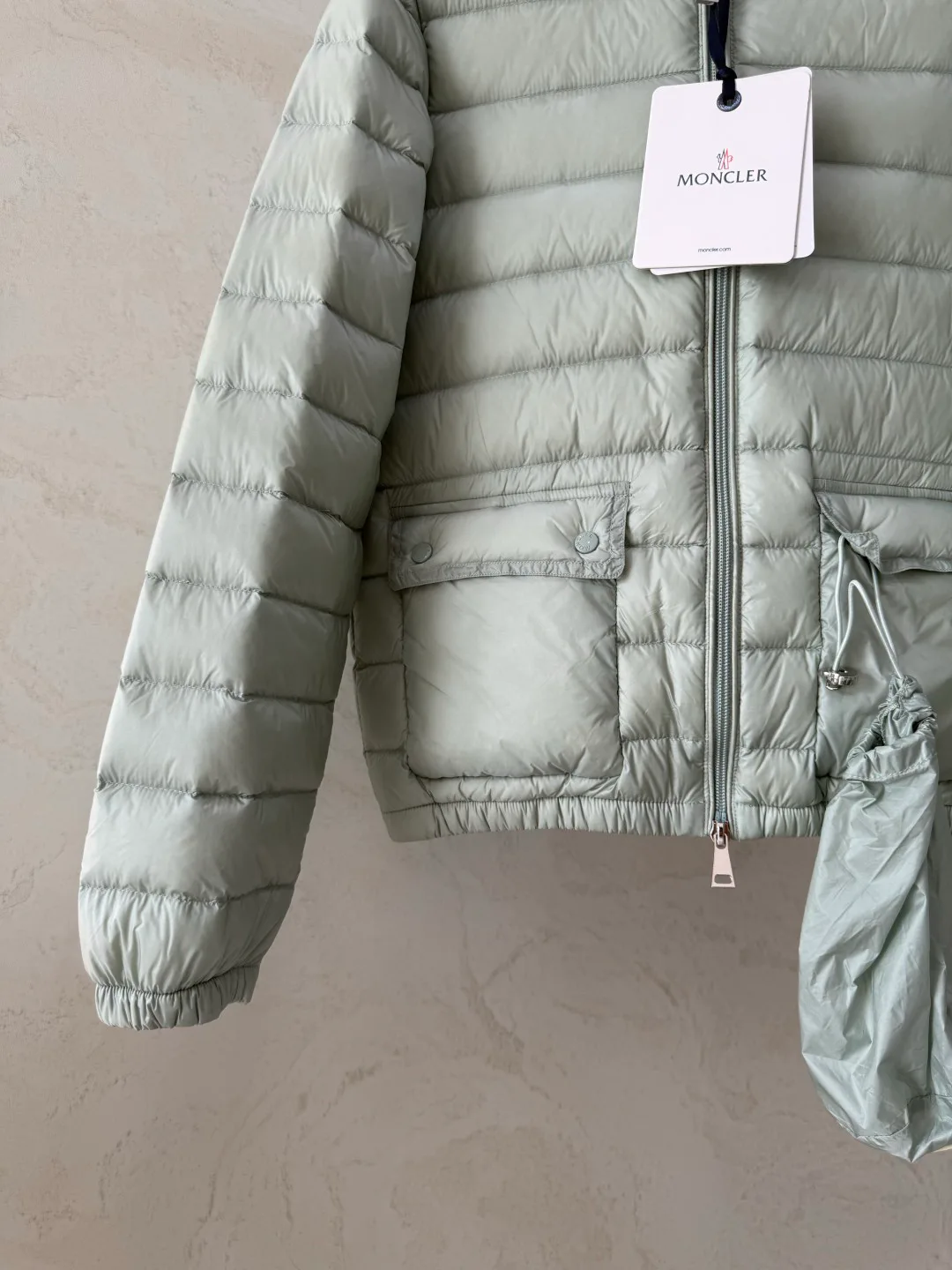 Women's Jackets And Down Jackets MONCLER 18043474