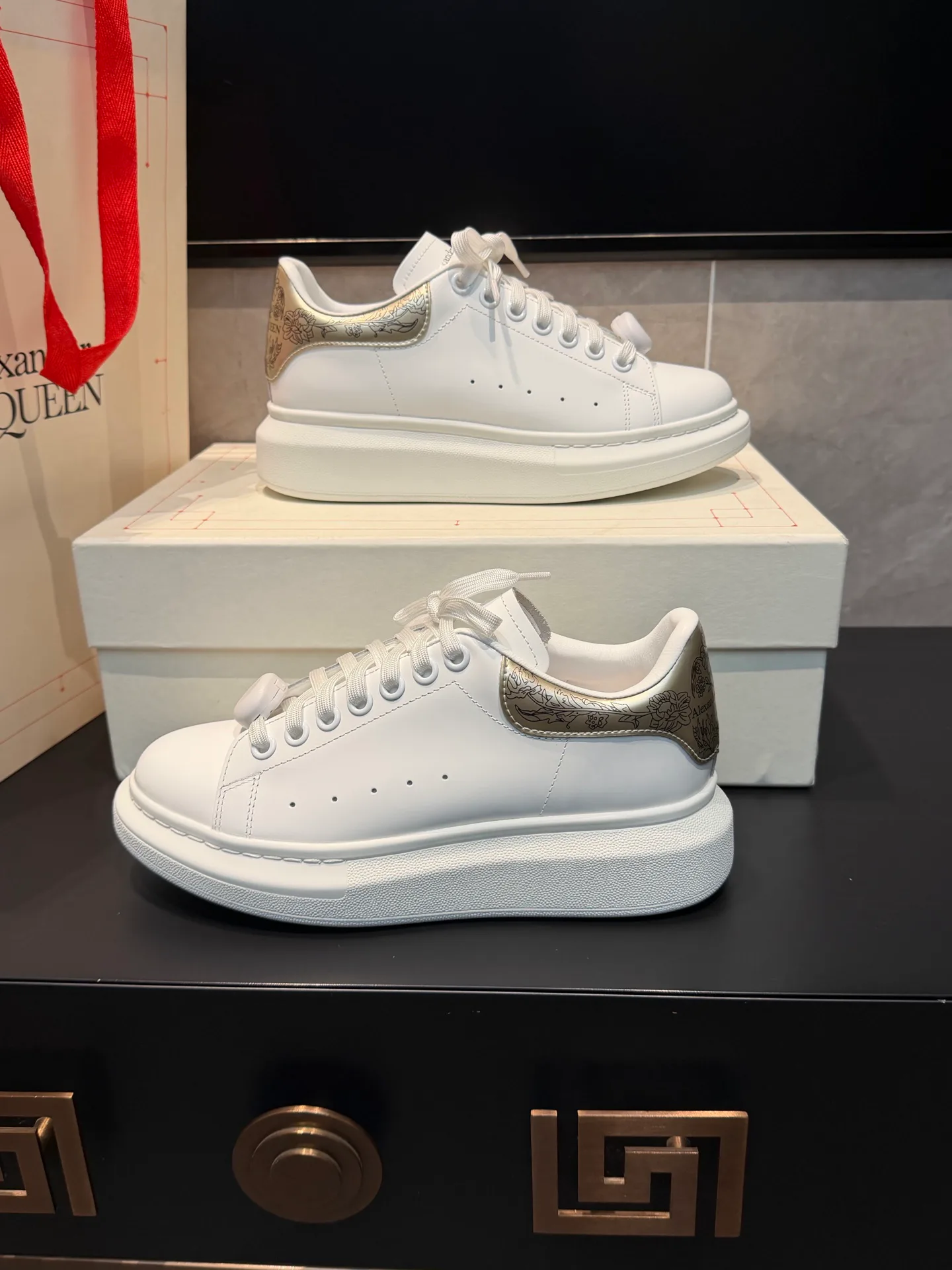 Women's Sneakers ALEXANDER MCQUEEN 18363915