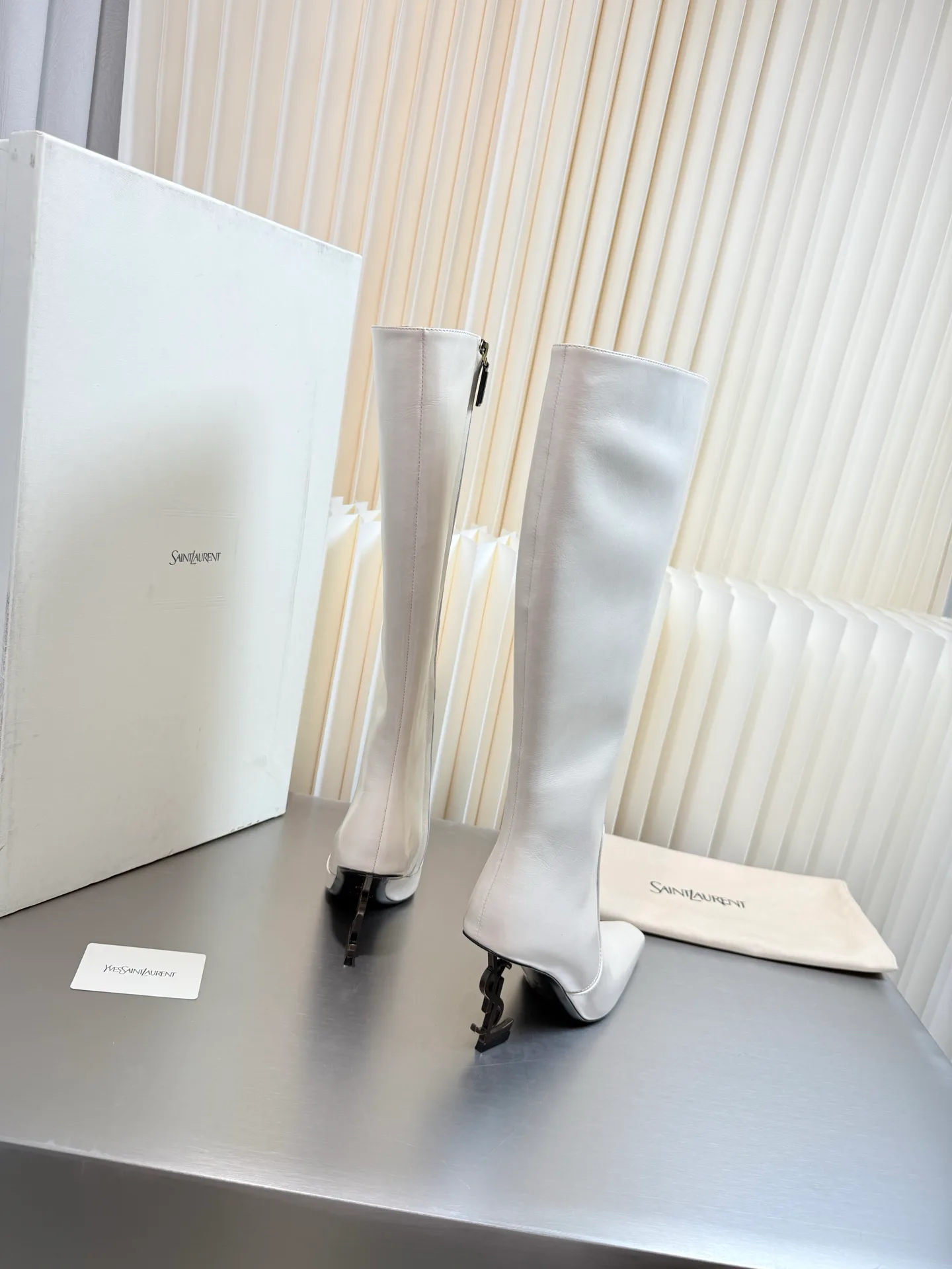 Women's Boots SAINT LAURENT 18083328