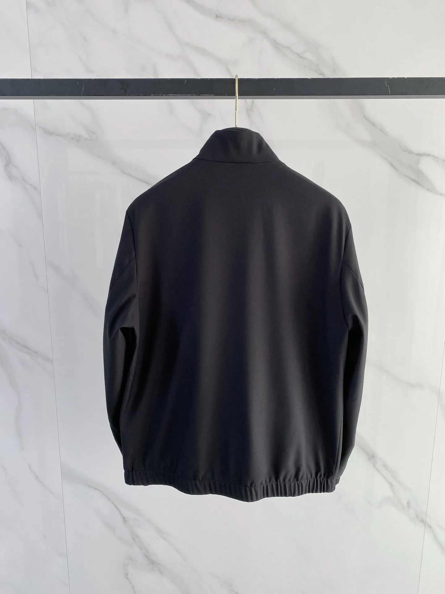 Men's Jackets And Down Jackets MONCLER 18368845
