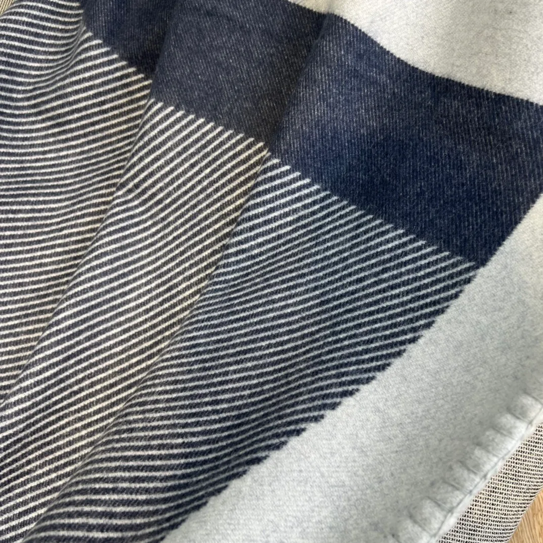 Textiles HERMES 17992439