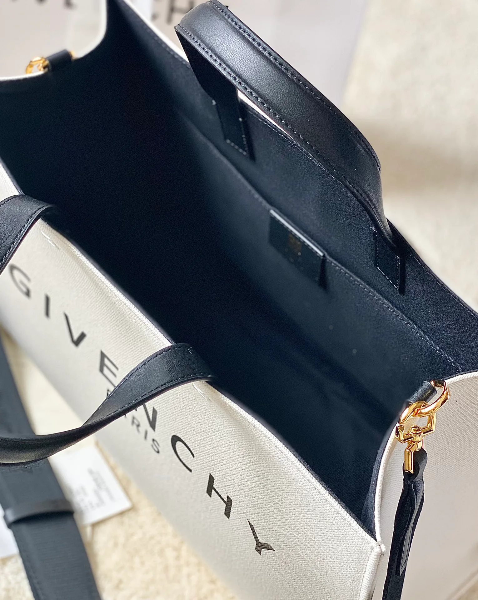 Women's Classic Handbags GIVENCHY 18452598