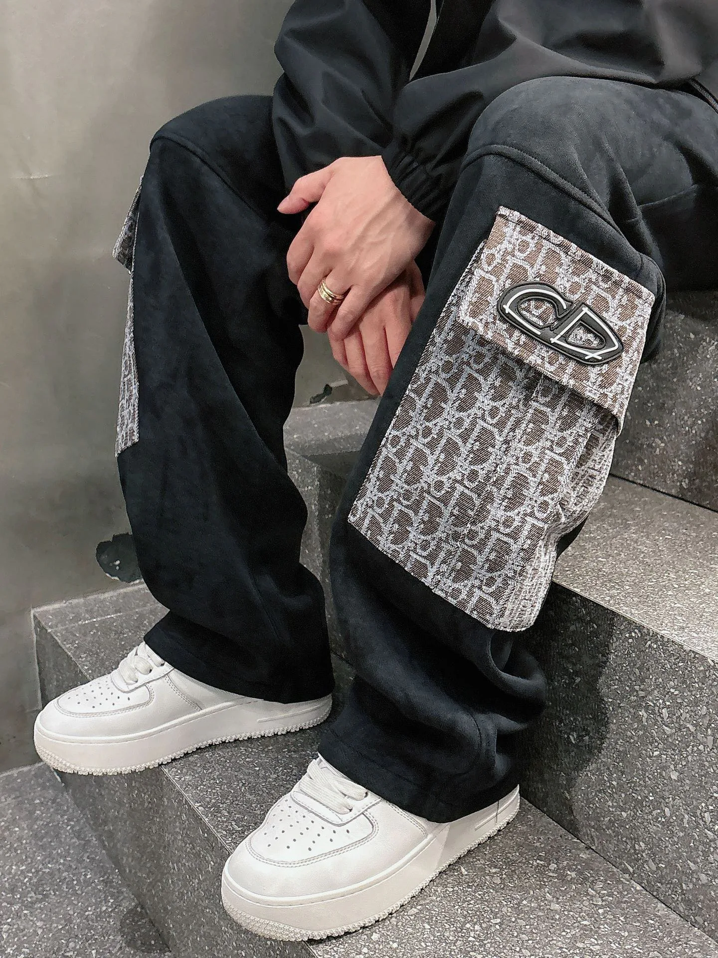 Men's Trousers CHRISTIAN DIOR 18340447