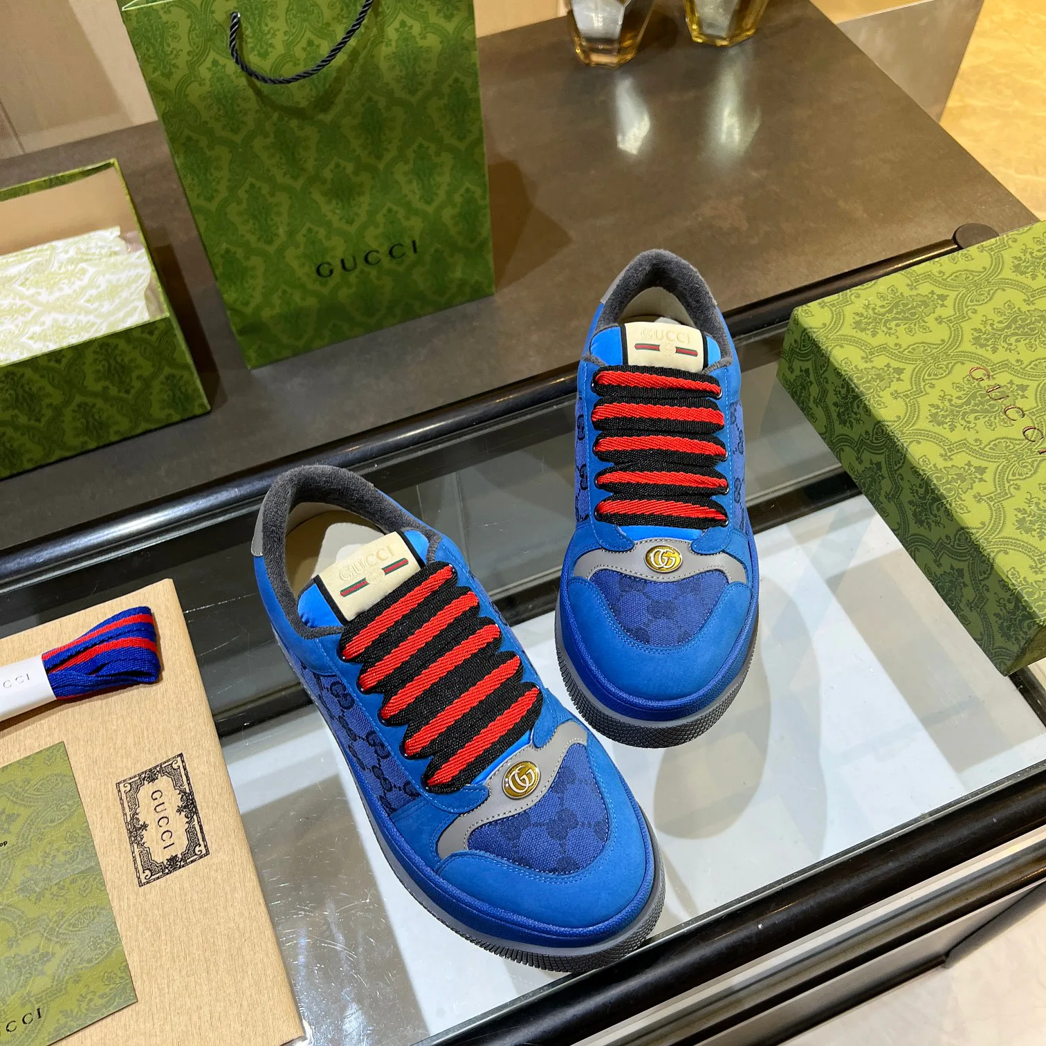 Women's Sneakers GUCCI 17955440