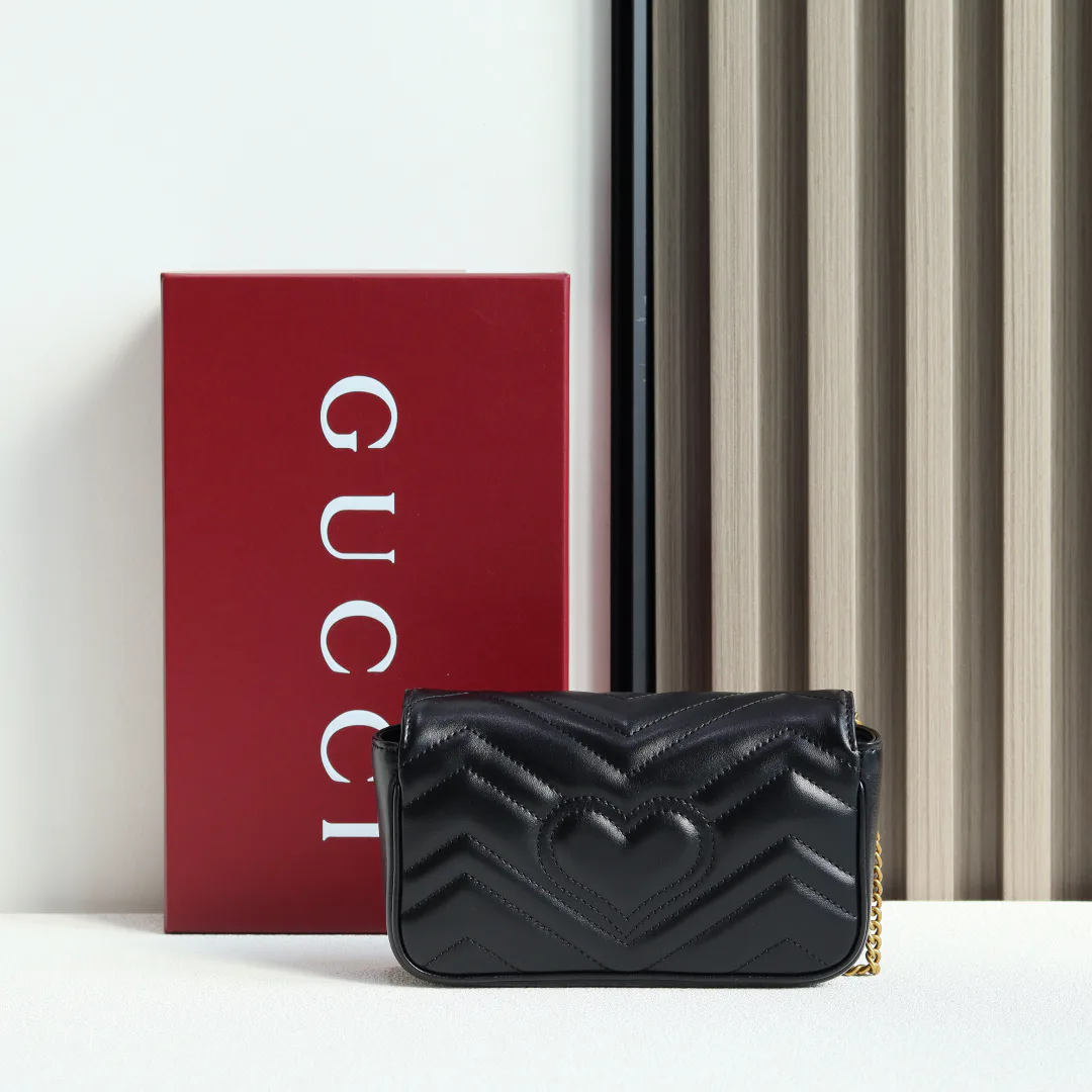 Women's Classic Handbags GUCCI 17947908