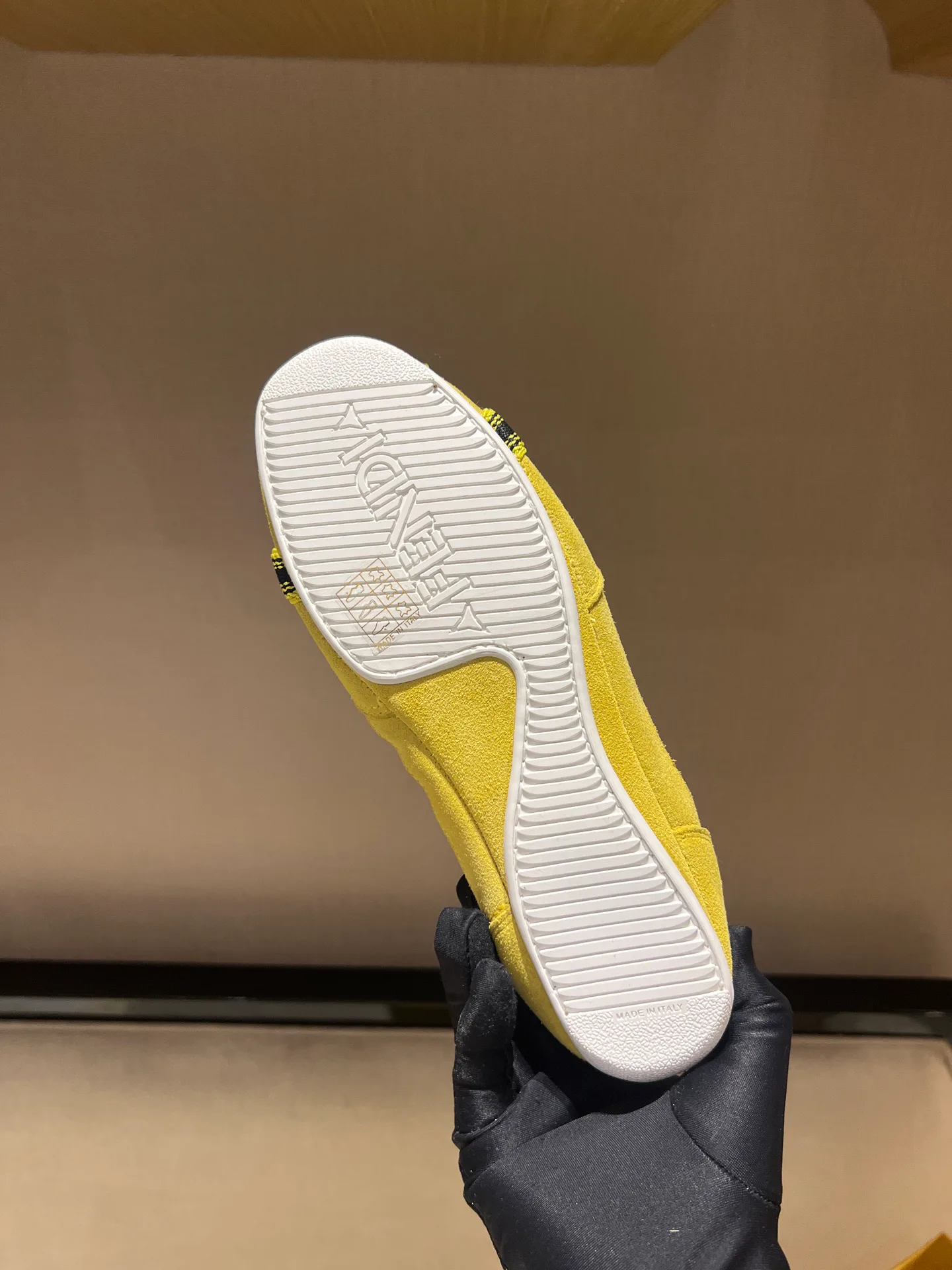 Women's Sneakers FENDI 18278640