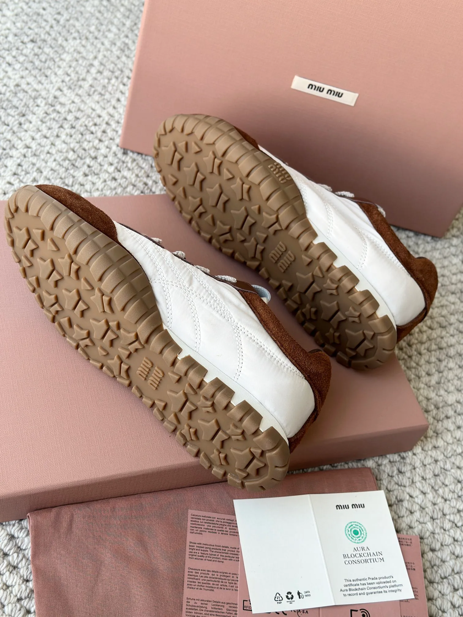 Women's Sneakers MIU MIU 18006186