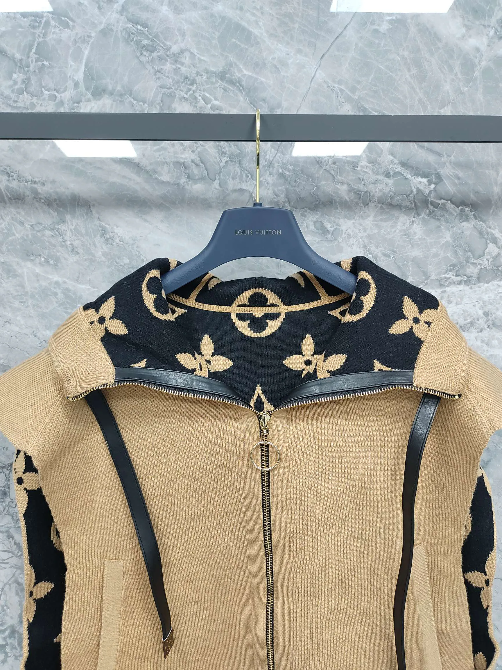 Women's Vests LOUIS VUITTON 18203434