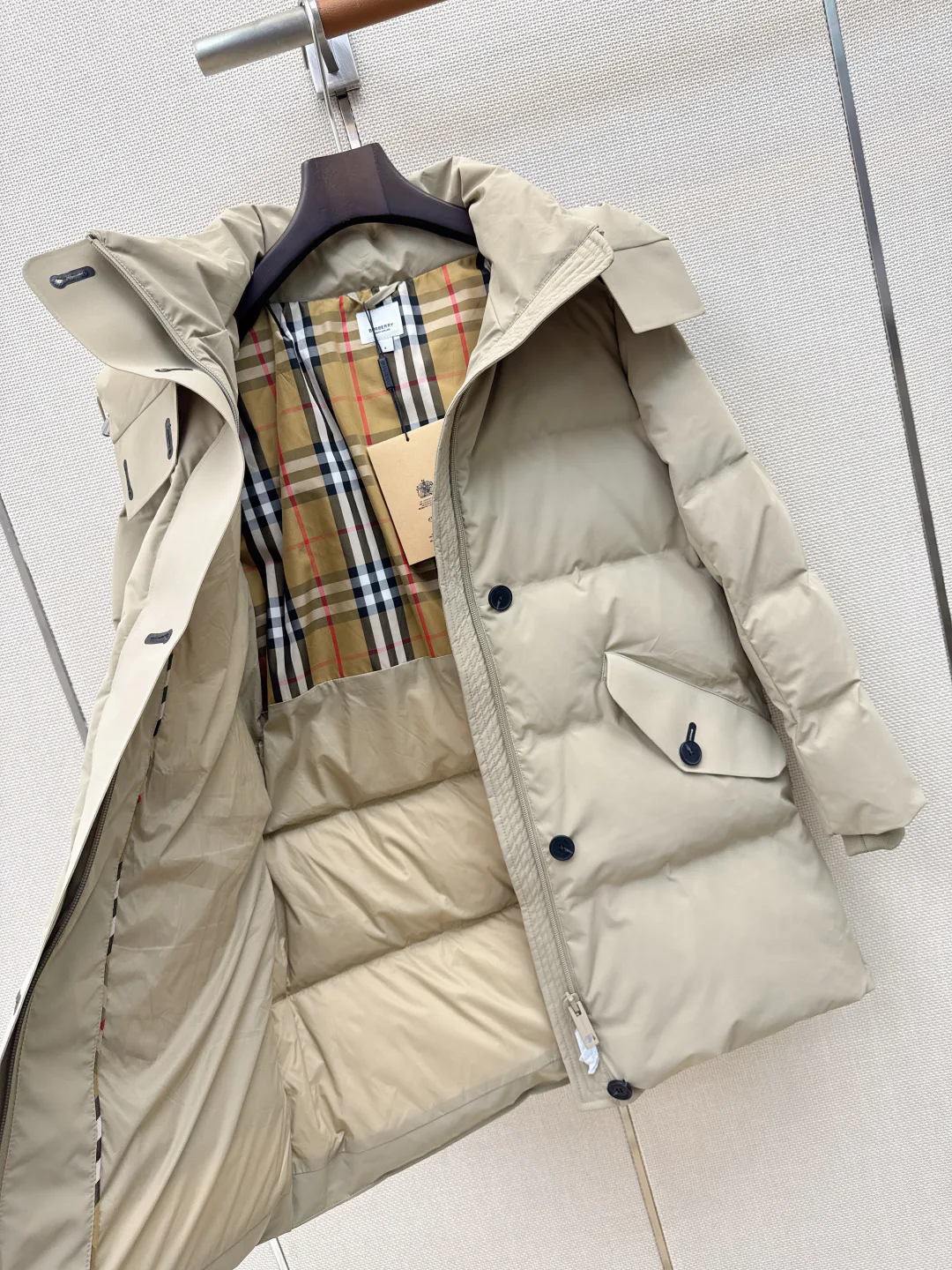 Women's Jackets And Down Jackets BURBERRY 18245895