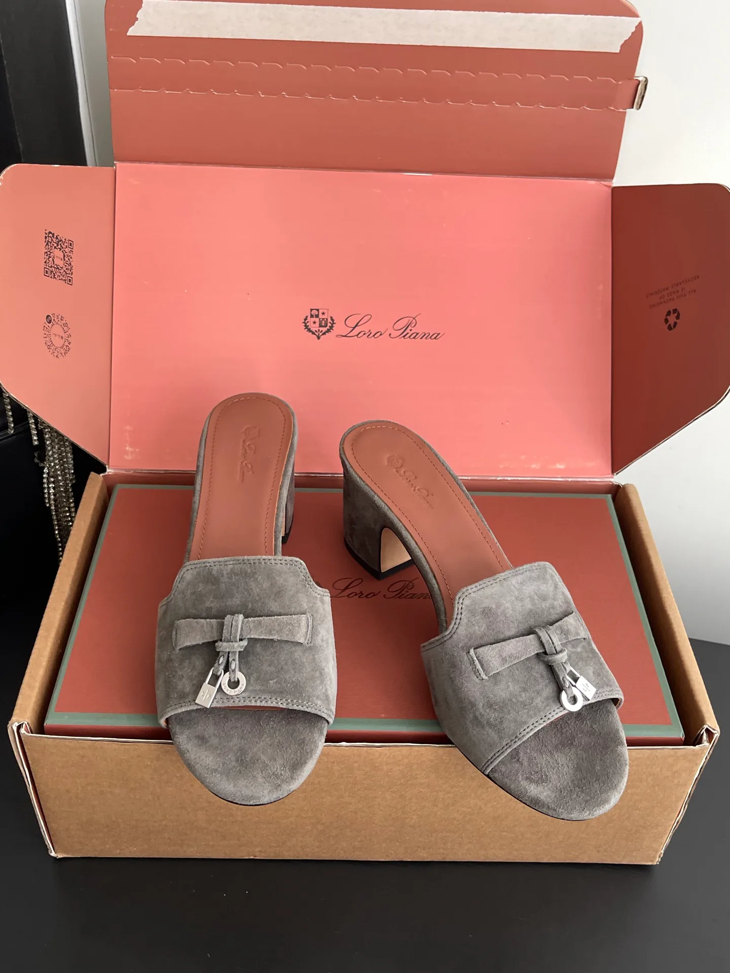 Women's Open-Toe Sandals LORO PIANA 17554401
