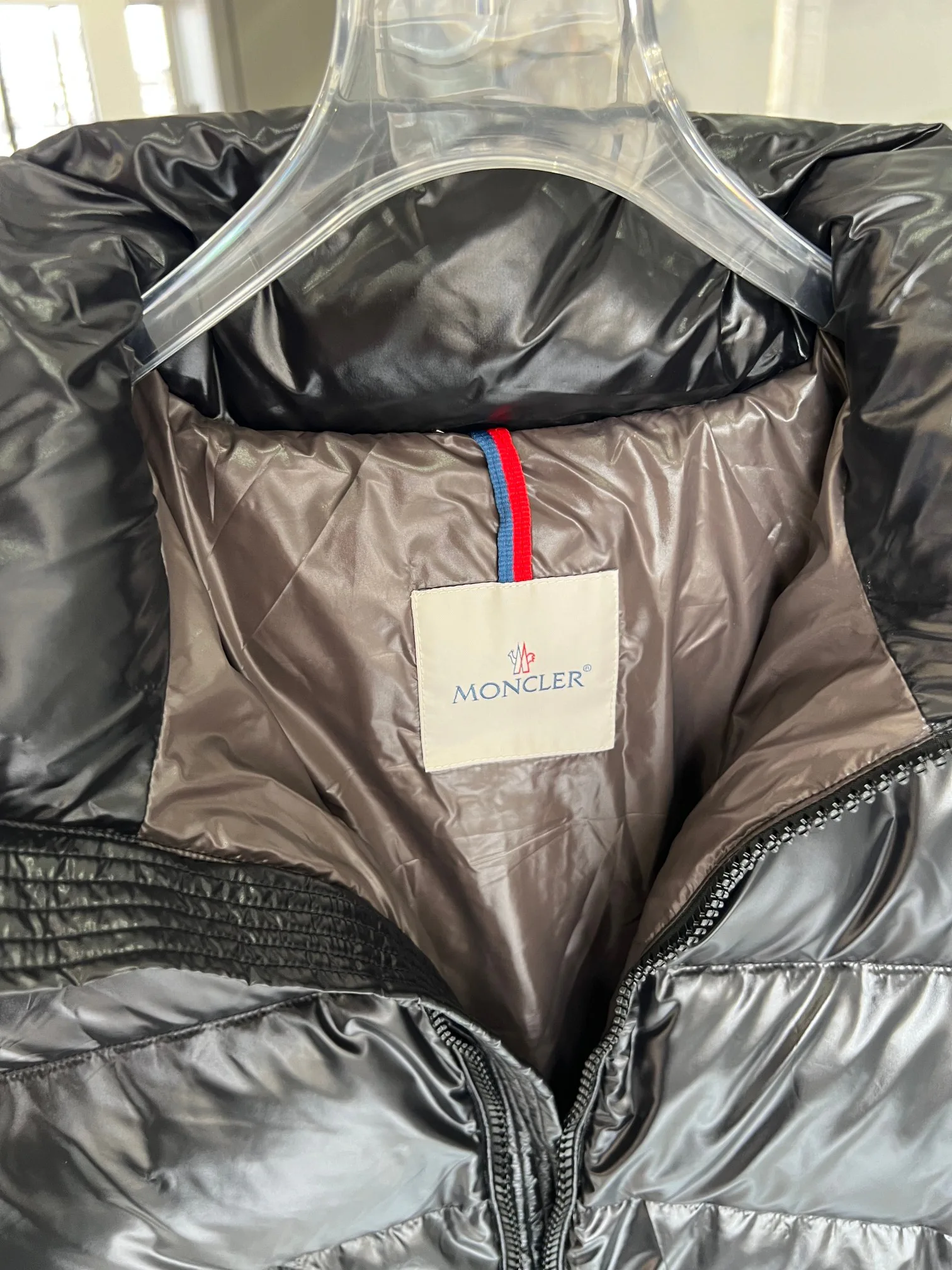 Women's Jackets And Down Jackets MONCLER 18415686