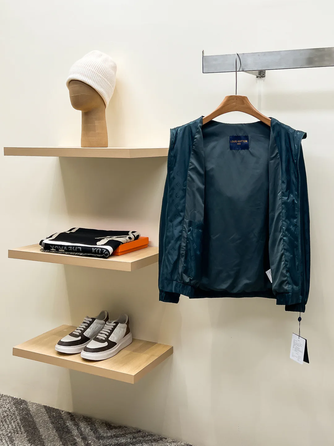 Men's Jackets And Down Jackets LOUIS VUITTON 18499130