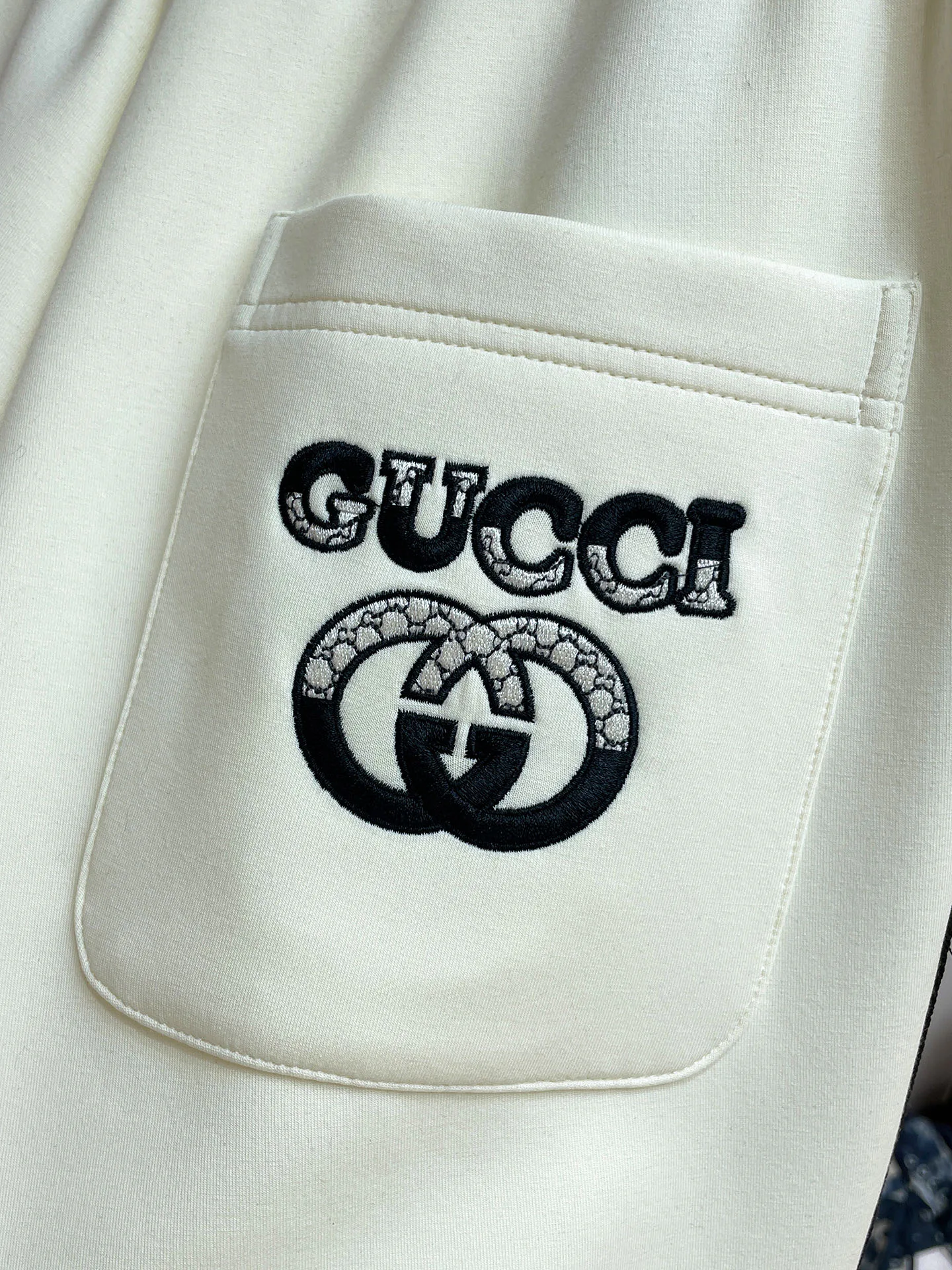 Men's Trousers GUCCI 18499610