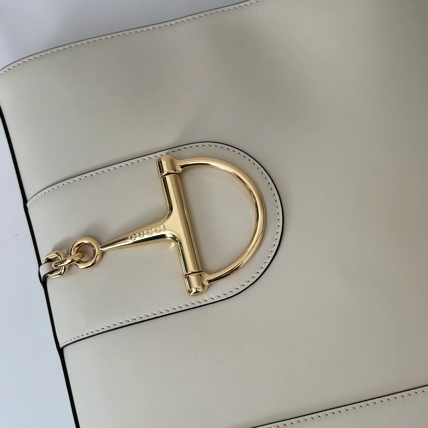 Women's Classic Handbags GUCCI 18310176