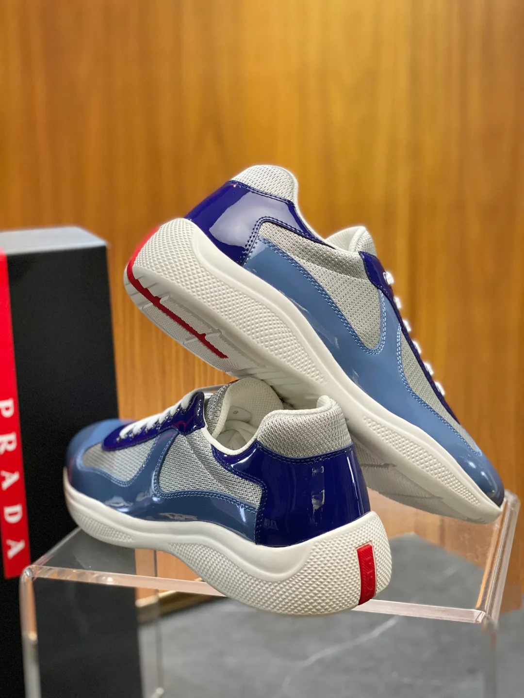 Men's Sneakers PRADA 18119395