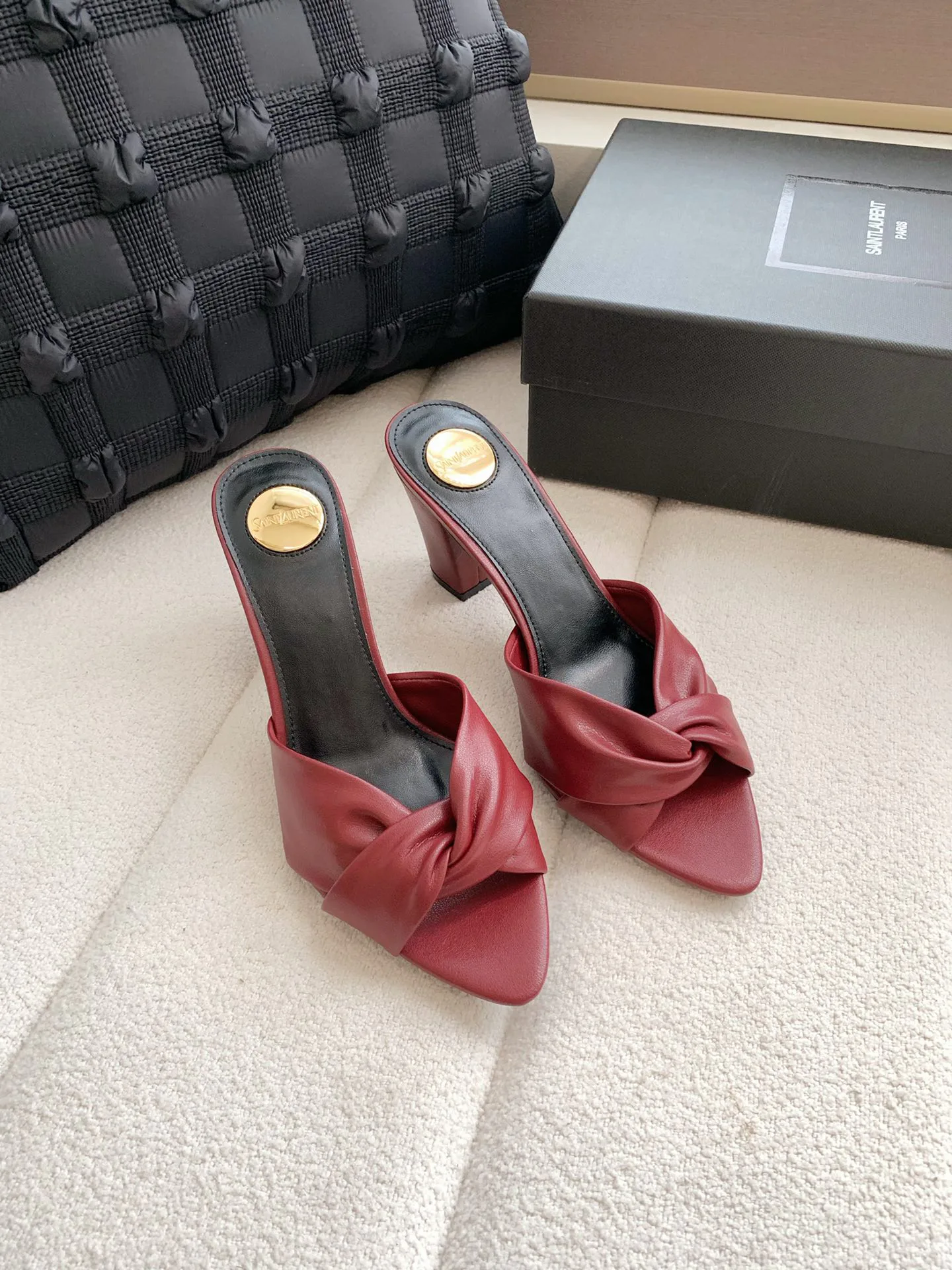 Women's Mules And Clogs SAINT LAURENT 17371748