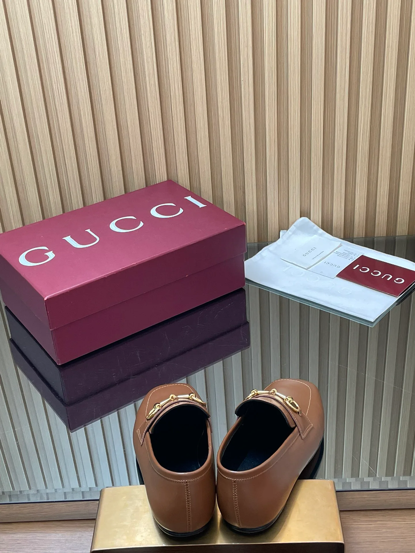 Women's Loafers And Moccasins GUCCI 17946829