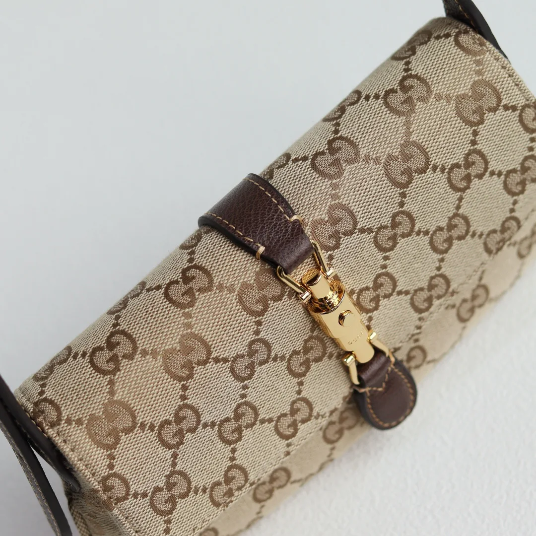 Women's Classic Handbags GUCCI 17947814