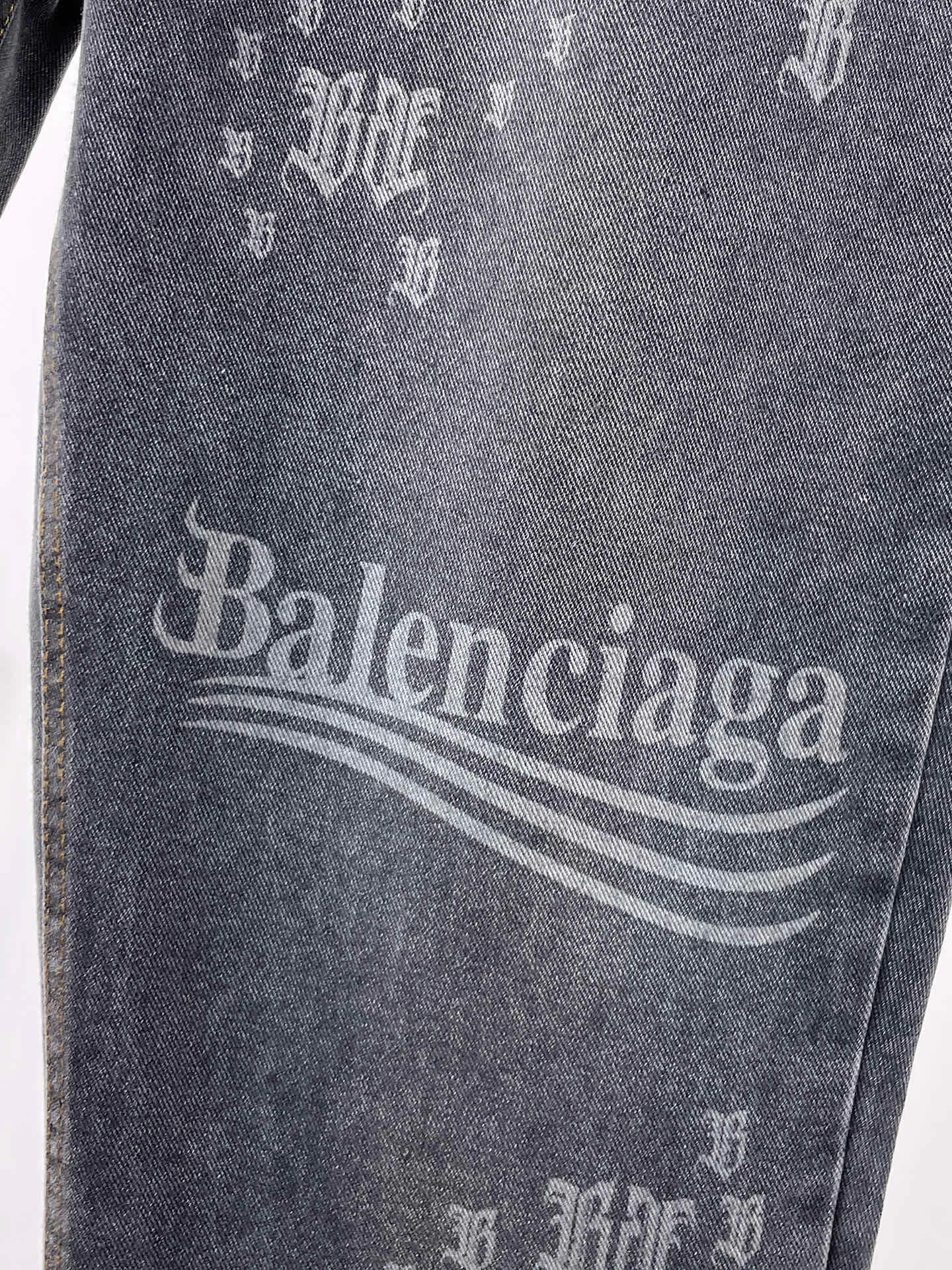 Men's Jeans BALENCIAGA 18499650