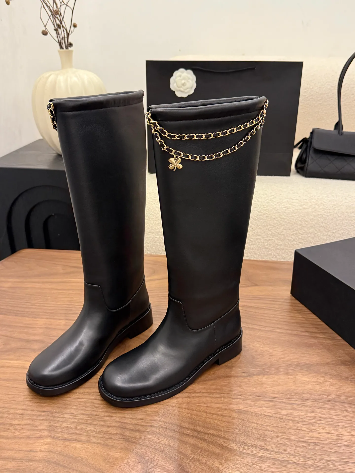 Women's Boots CHANEL 18440836