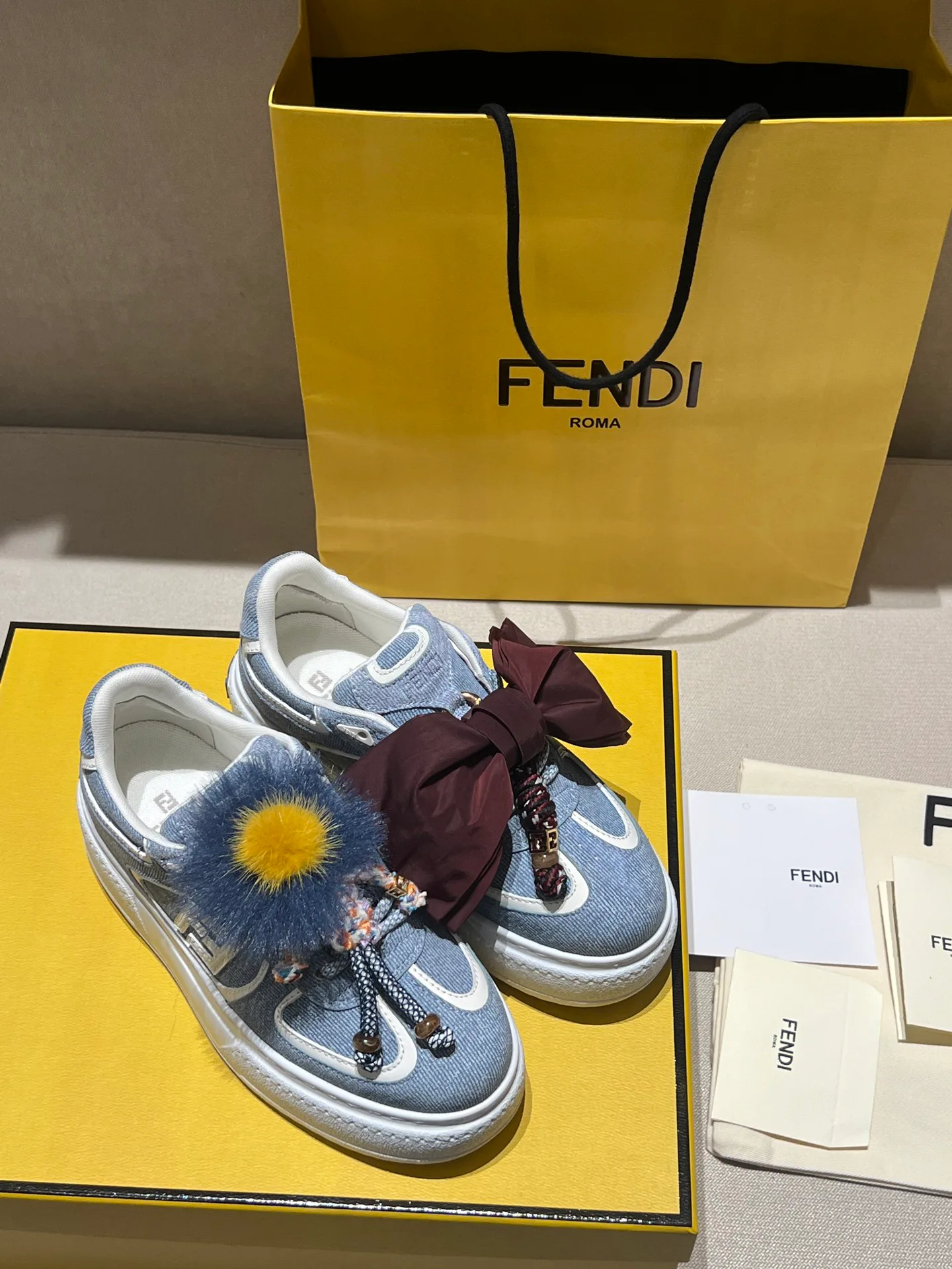 Women's Sneakers FENDI 18020690
