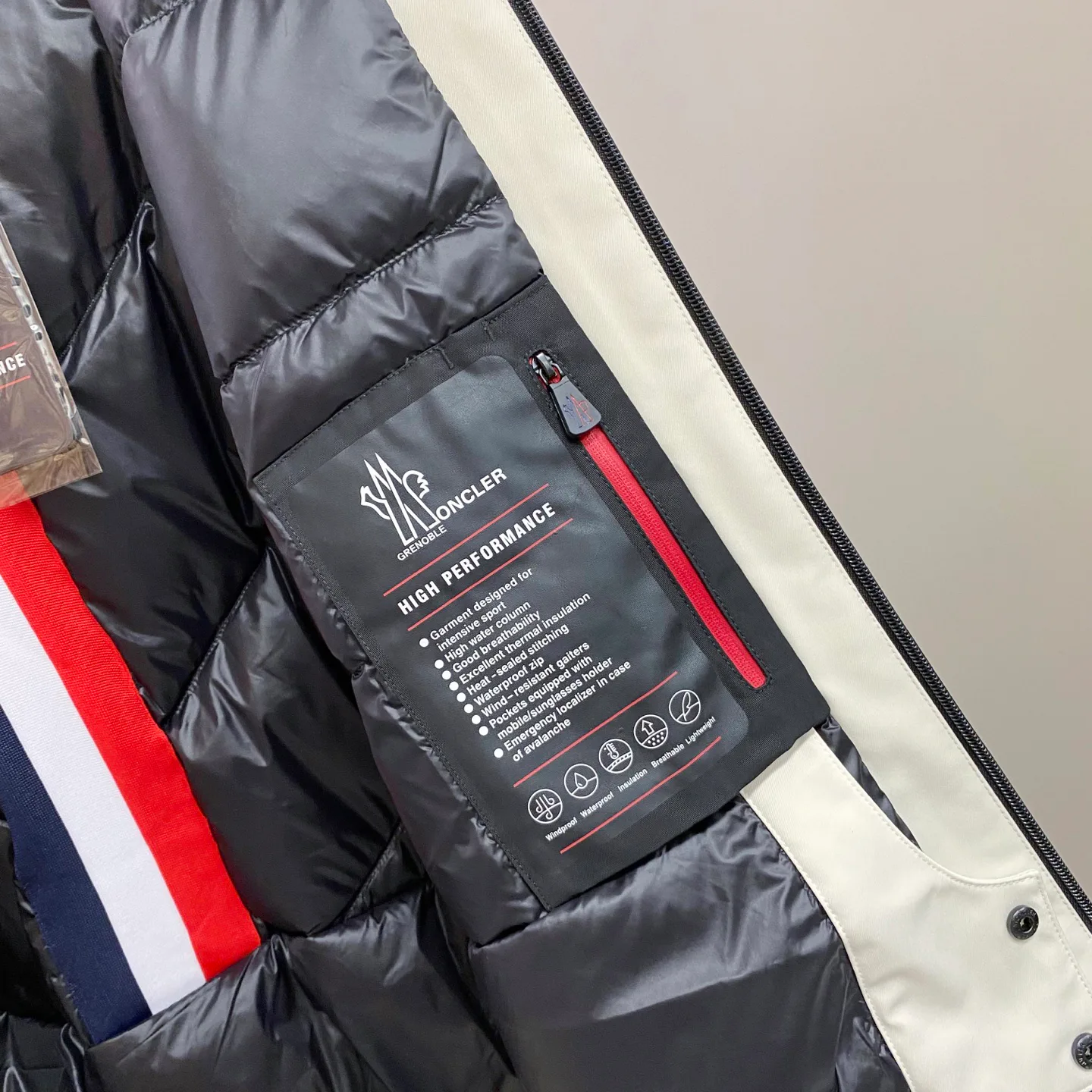 Men's Jackets And Down Jackets MONCLER 18029252