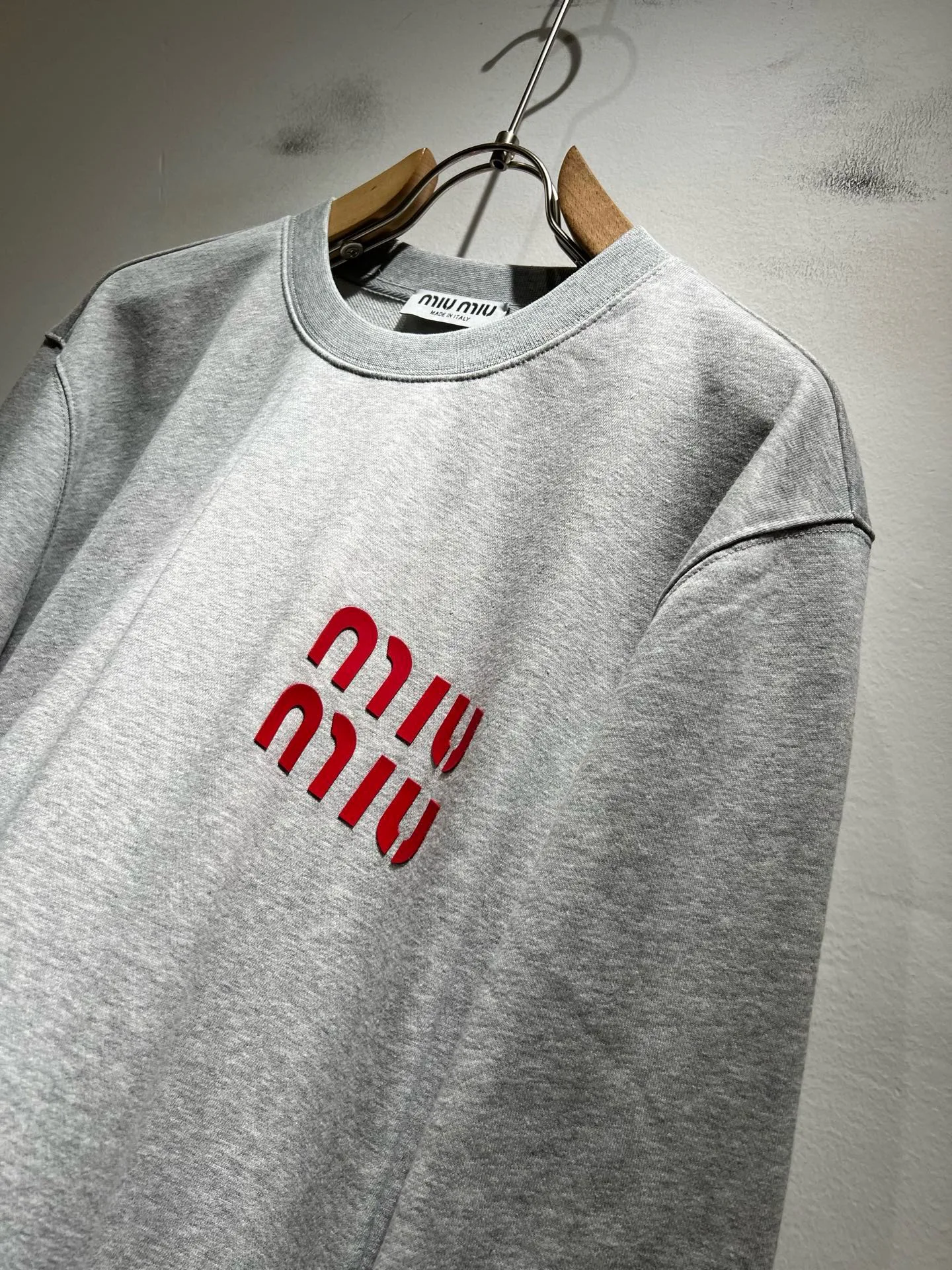 Men's Sweatshirts And Hoodies MIU MIU 18081430