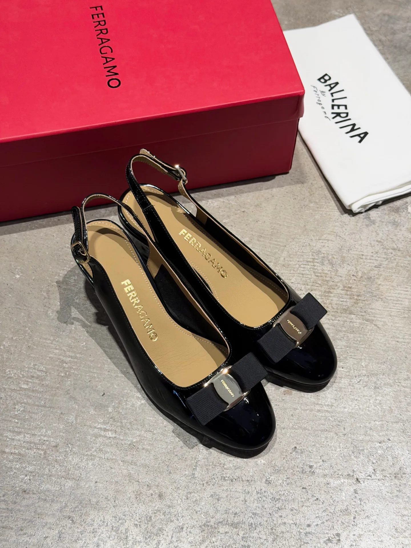 Women's Heels SALVATORE FERRAGAMO 17642596