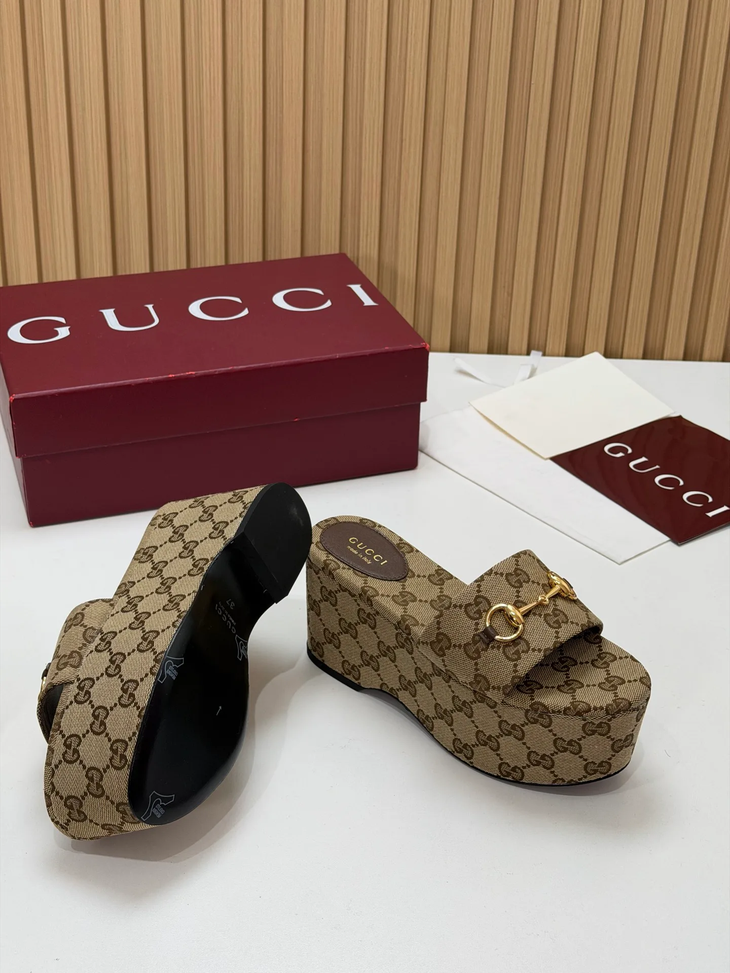 Women's Open-Toe Sandals GUCCI 17631673