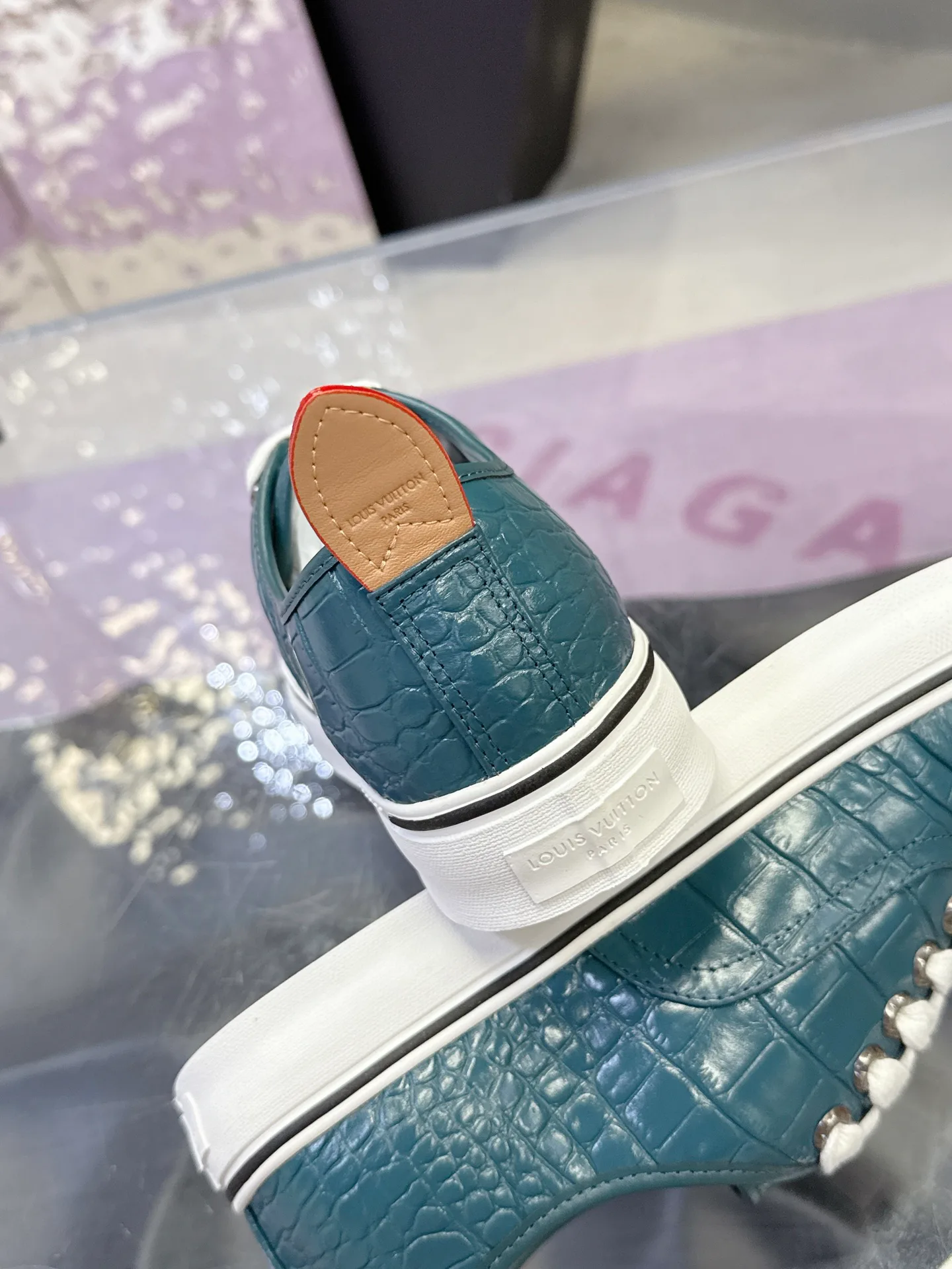 Men's Sneakers LOUIS VUITTON 17930915