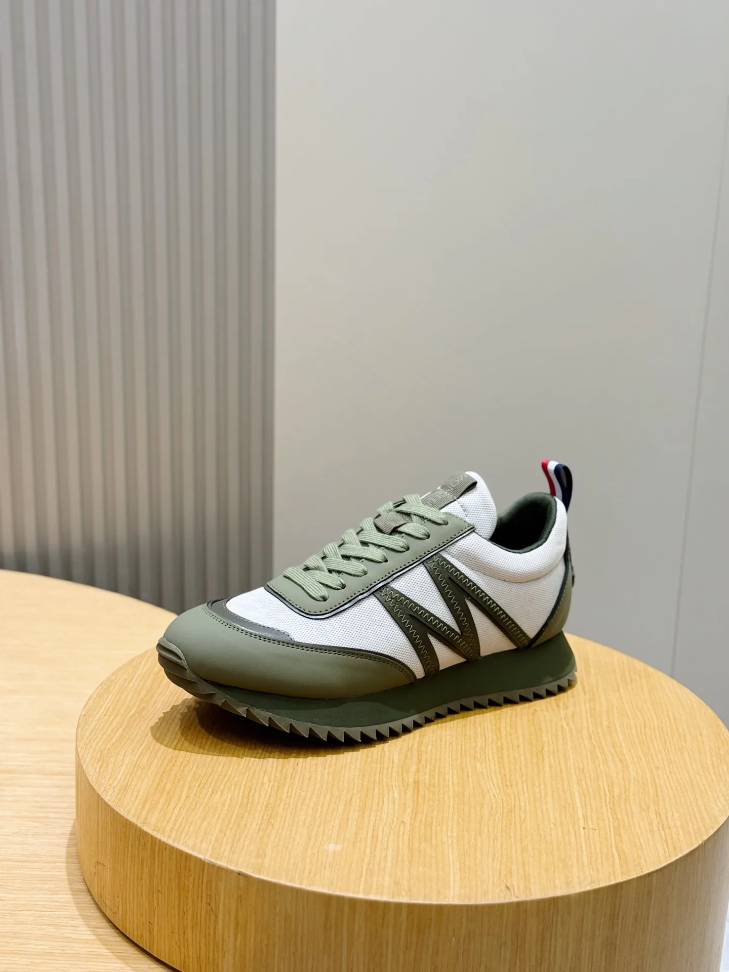 Men's Sneakers MONCLER 18101511