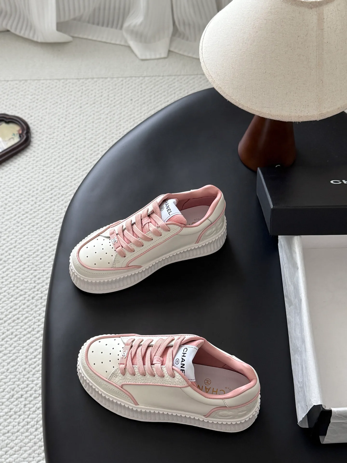 Women's Sneakers CHANEL 17364643