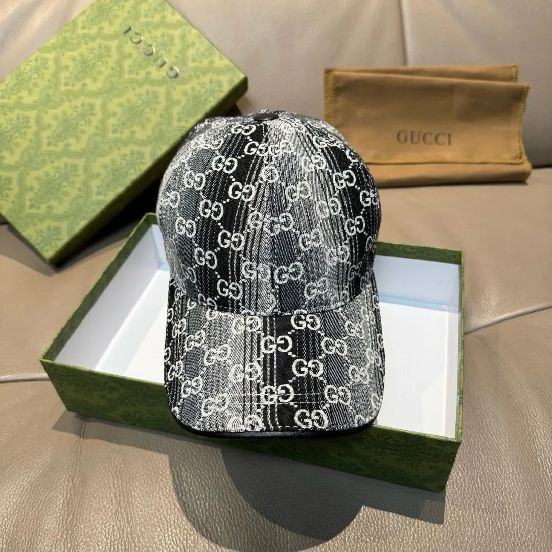 Hats GUCCI 18347047