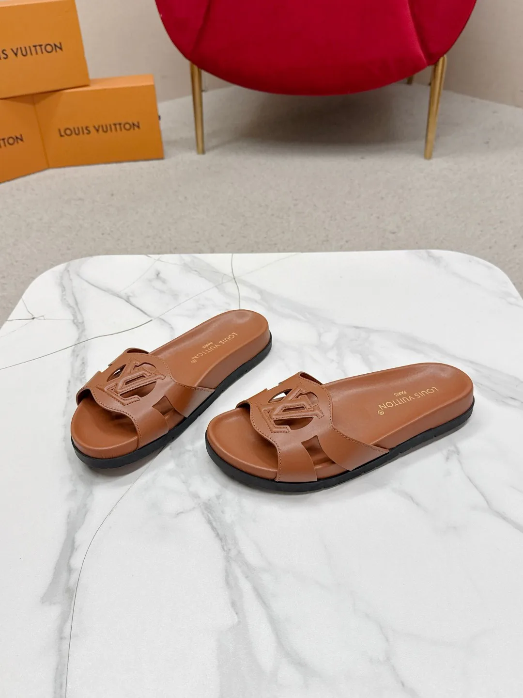 Women's Flip-Flops LOUIS VUITTON 18235710