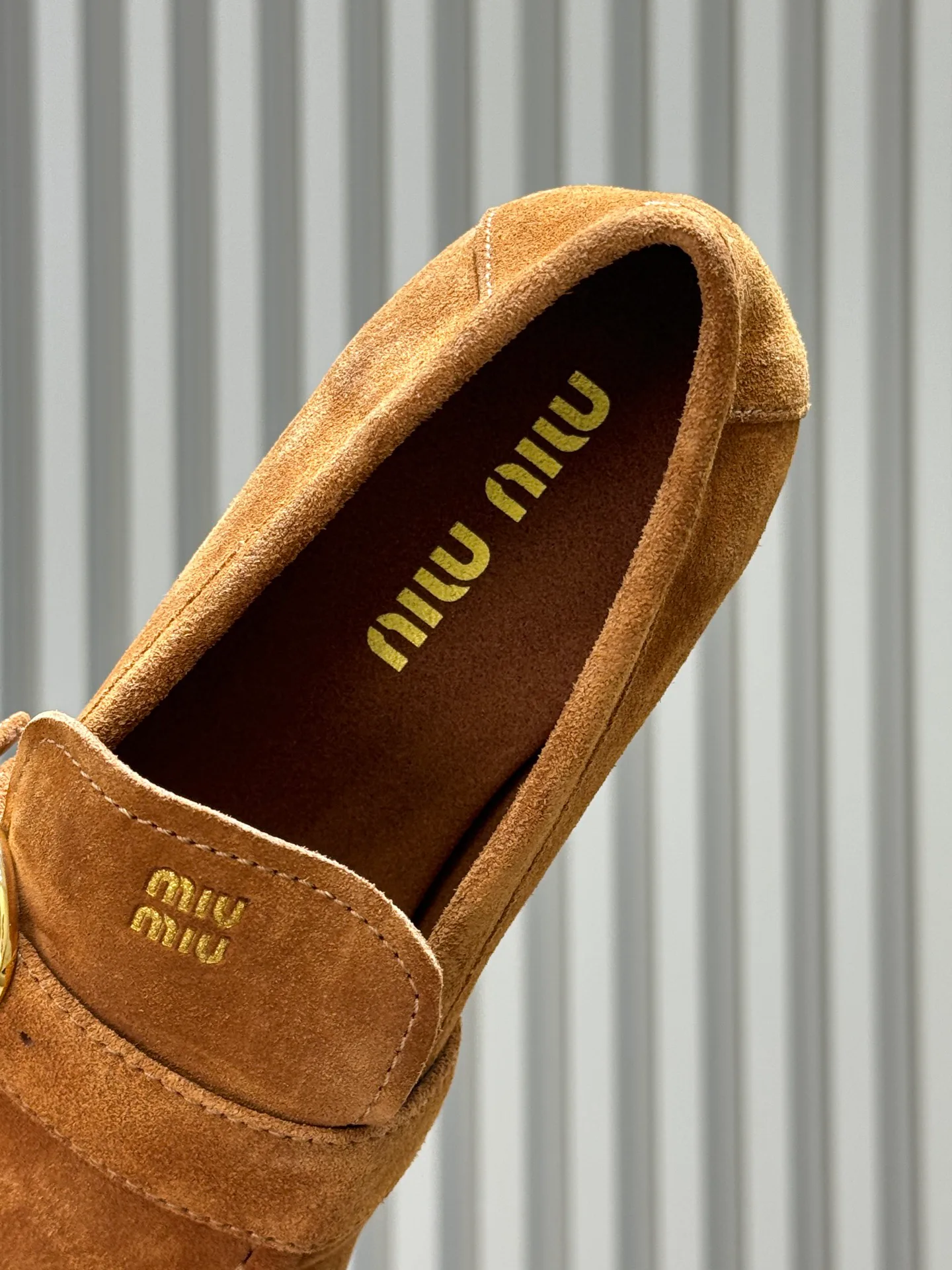 Women's Loafers And Moccasins MIU MIU 18072905