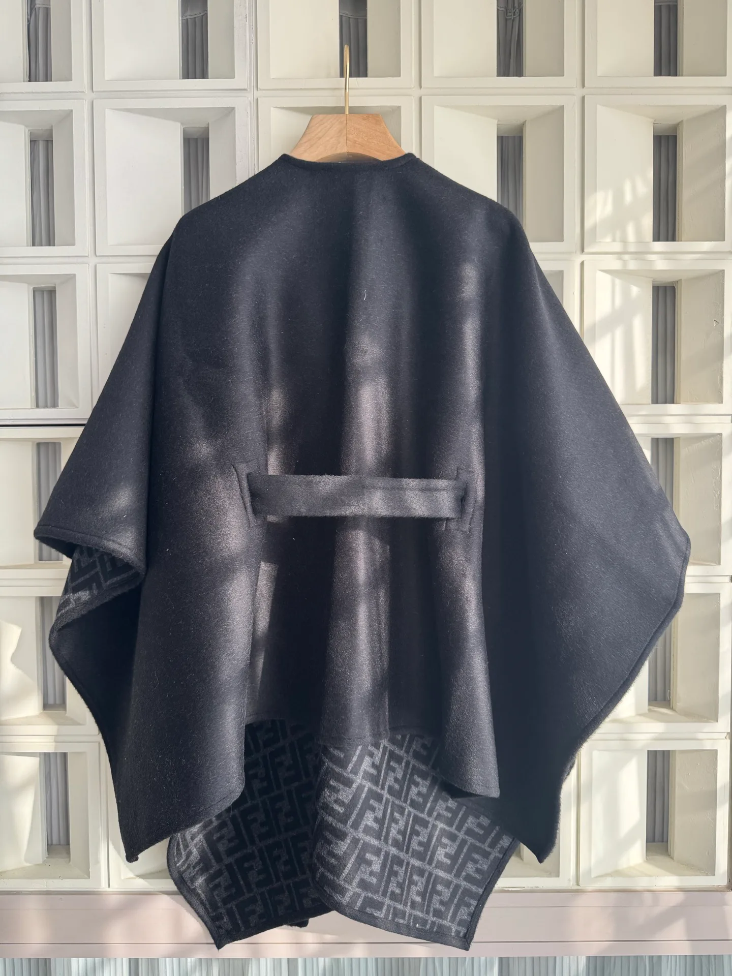 Women's Coats FENDI 18361622