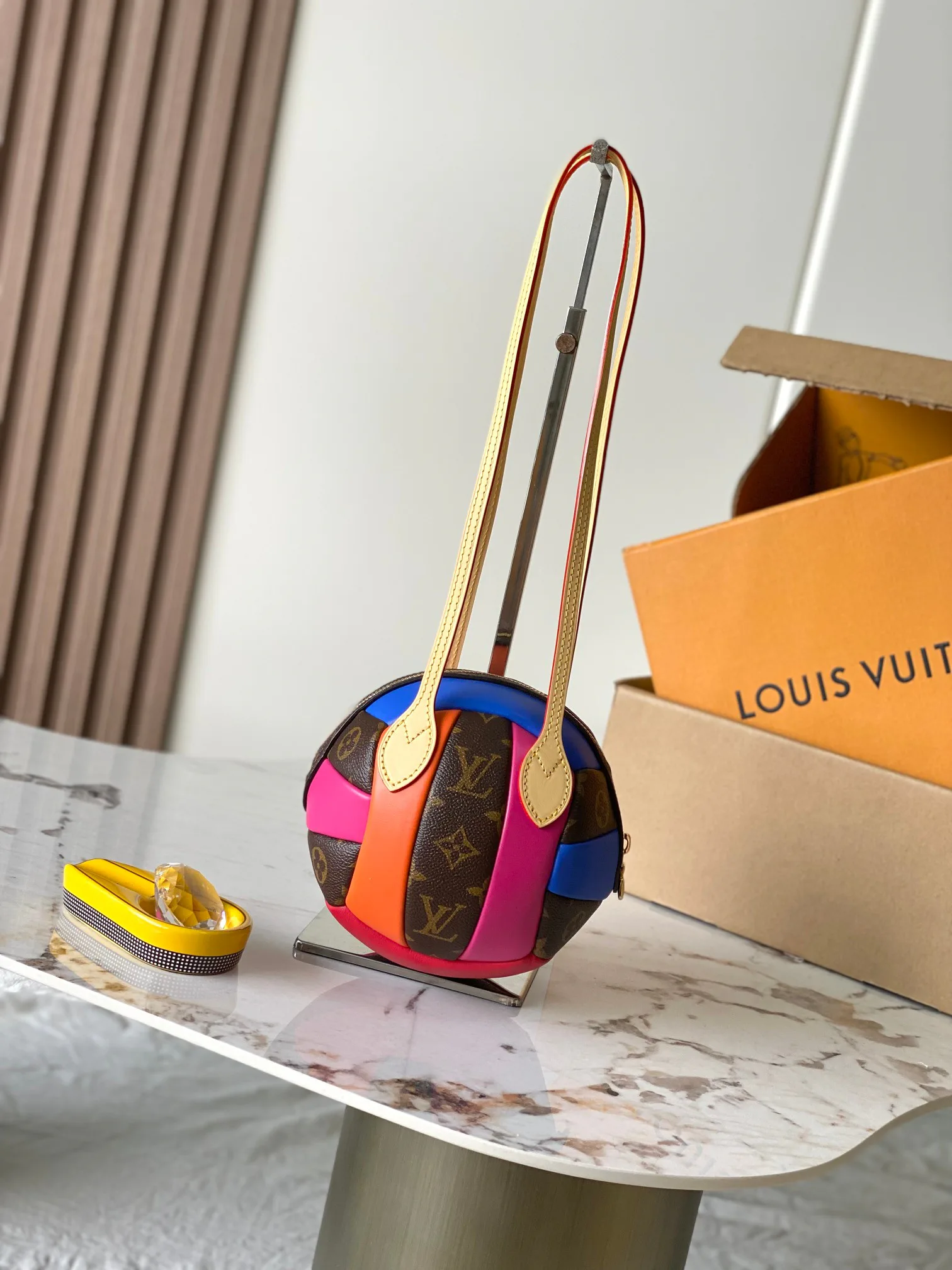 Women's Classic Handbags LOUIS VUITTON 17498626