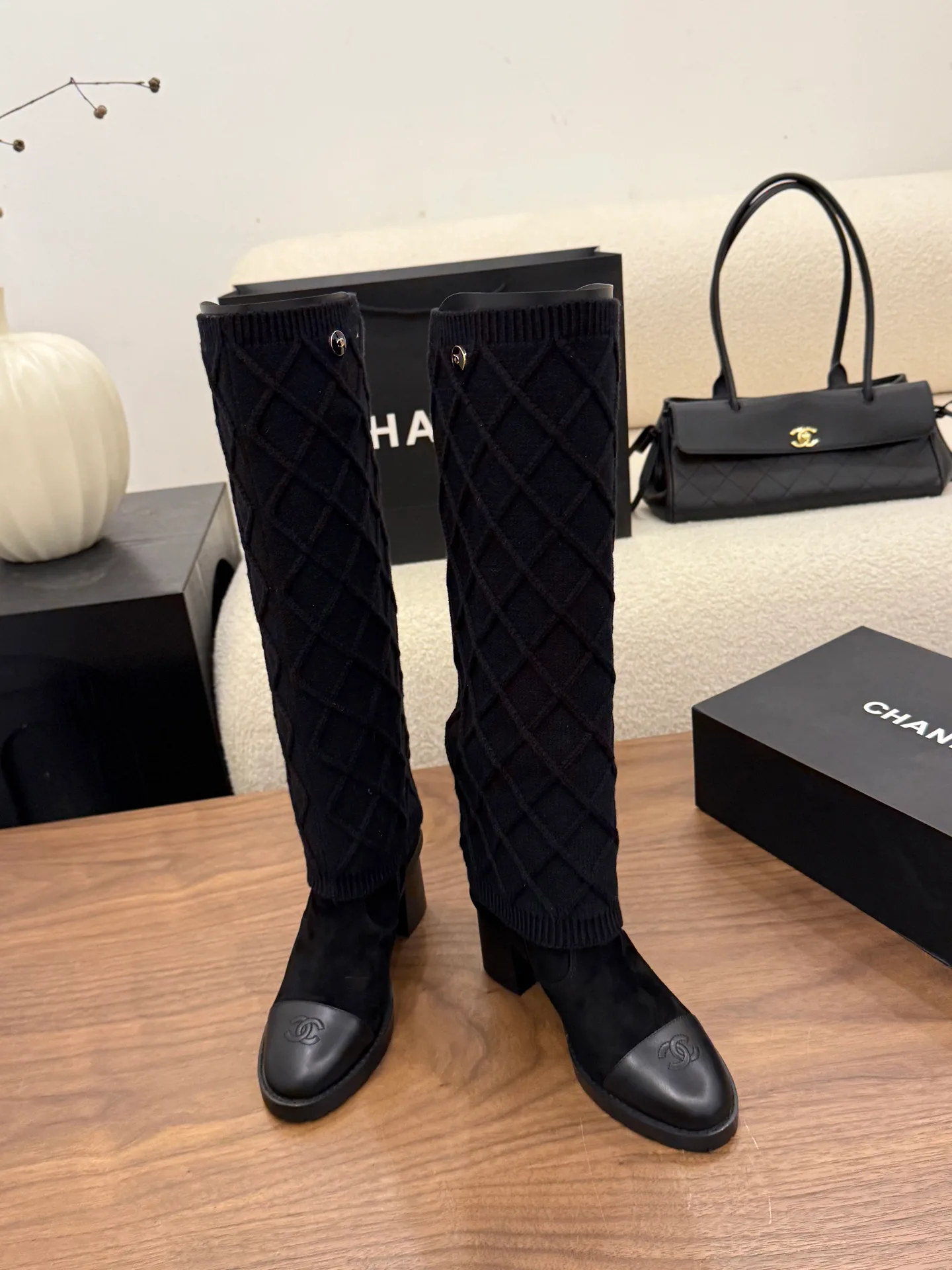 Women's Boots CHANEL 18323403