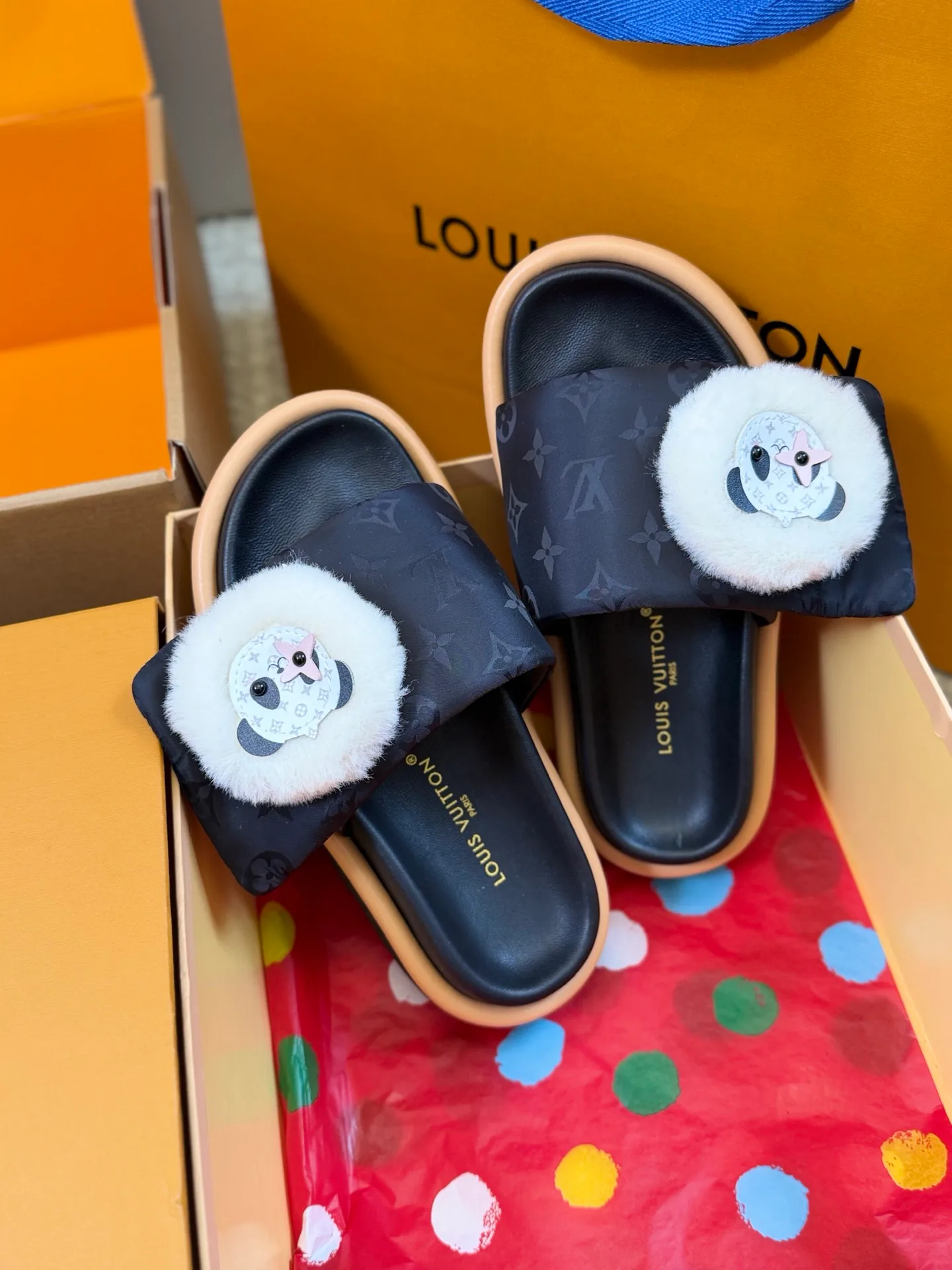 Women's Flip-Flops LOUIS VUITTON 17795771