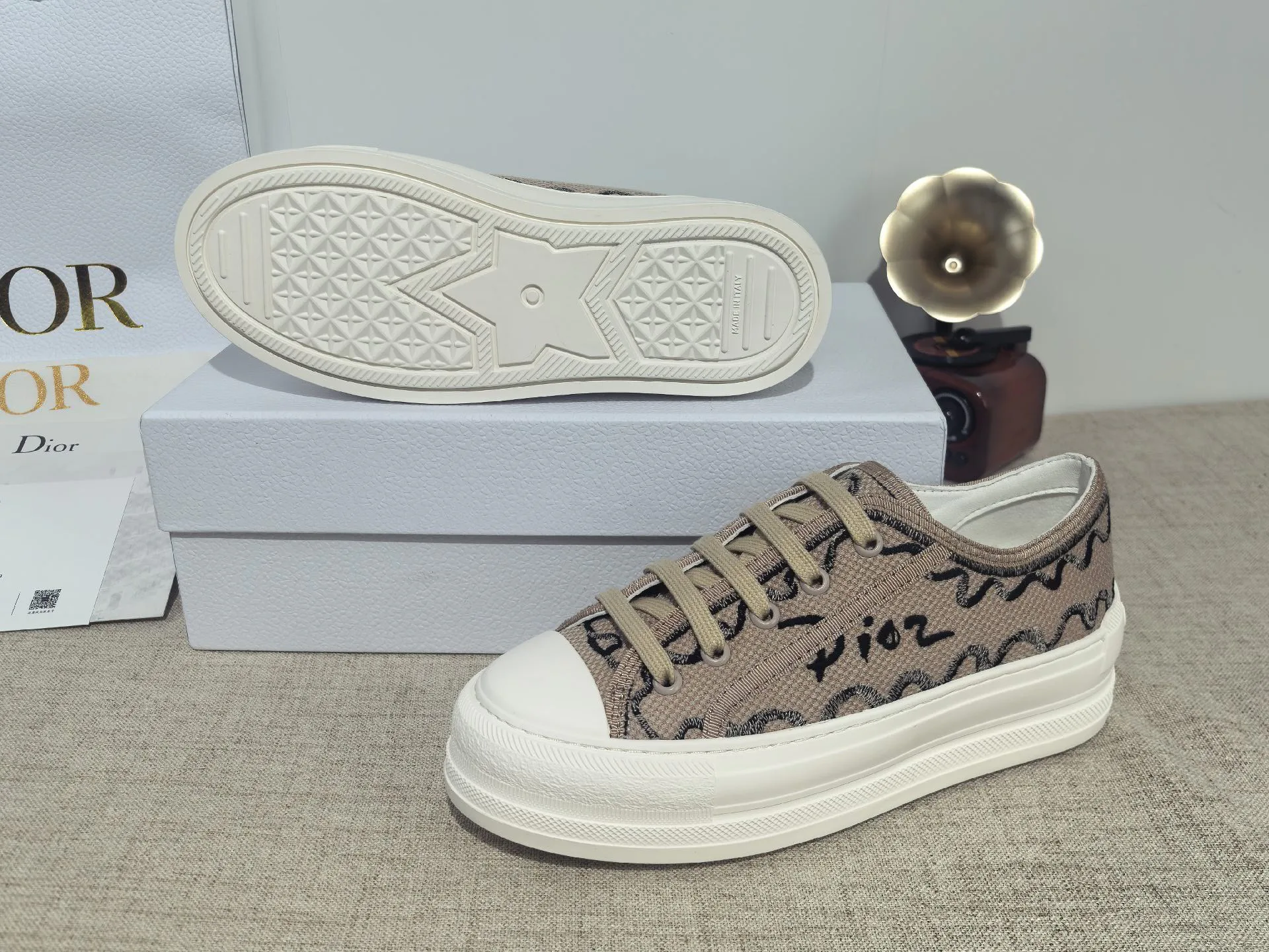 Women's Sneakers CHRISTIAN DIOR 17988670