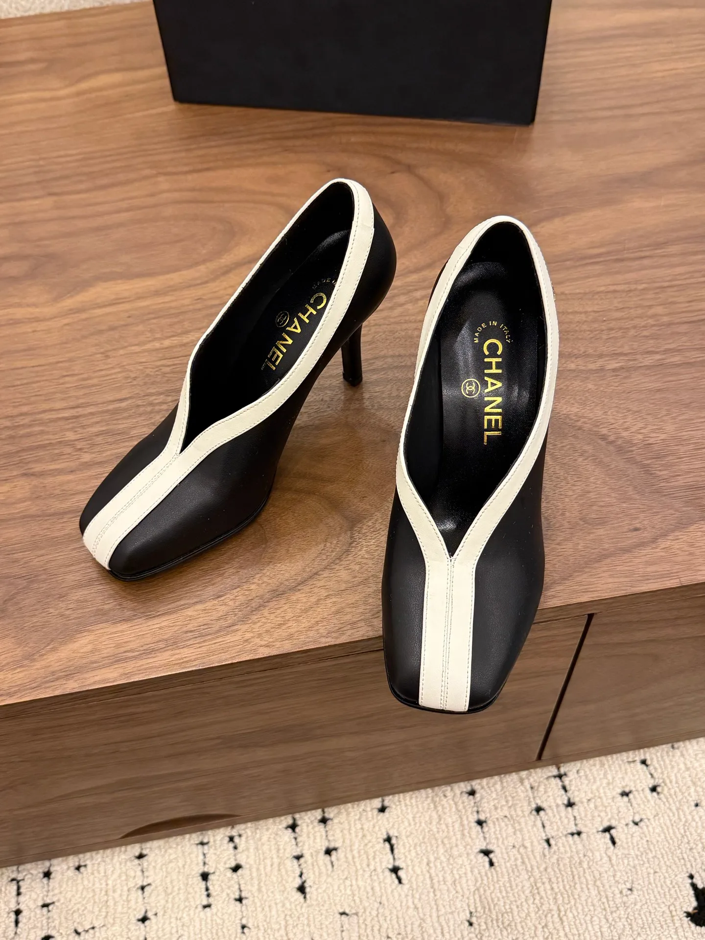 Women's Heels CHANEL 18275686
