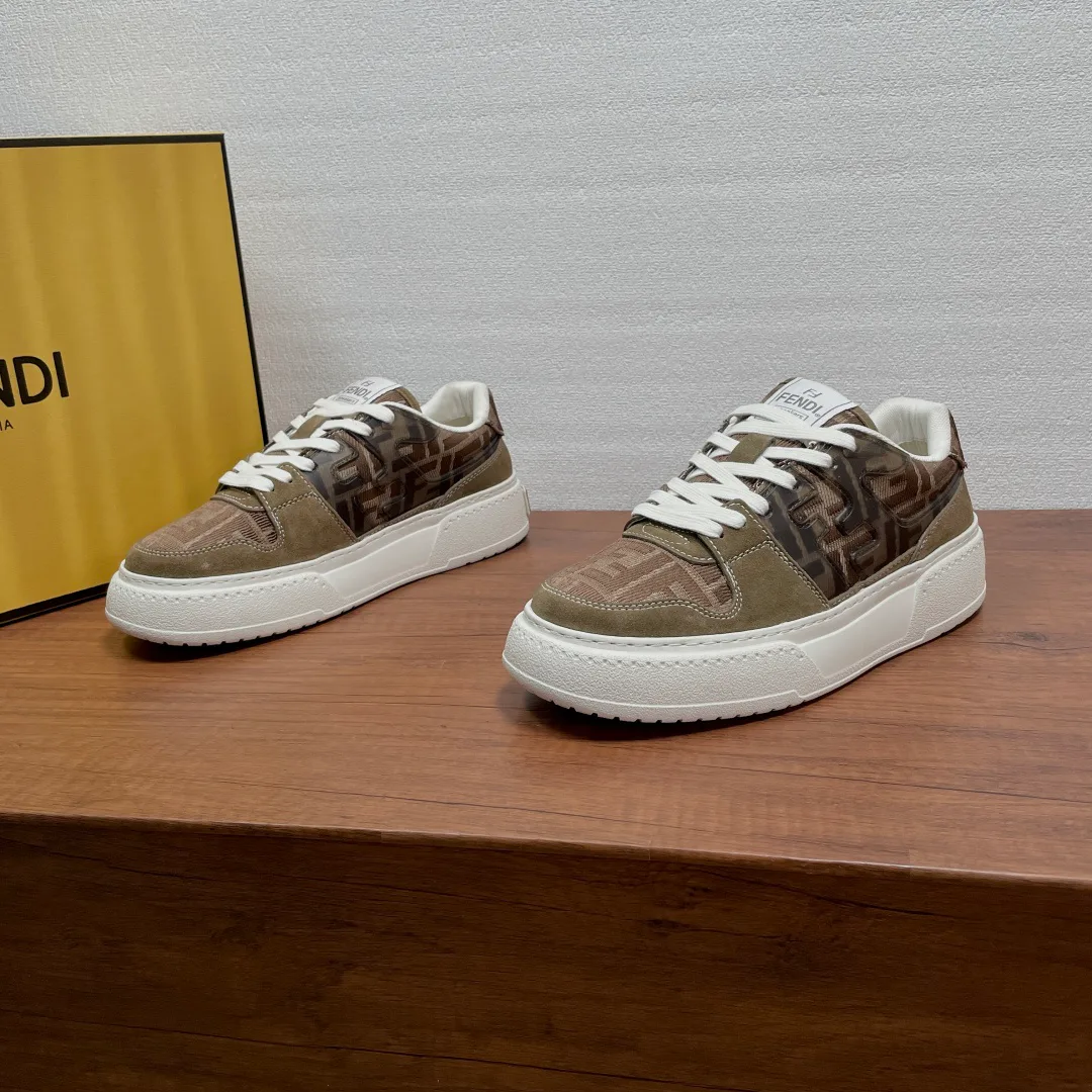 Кроссовки Женские Fendi 18626498