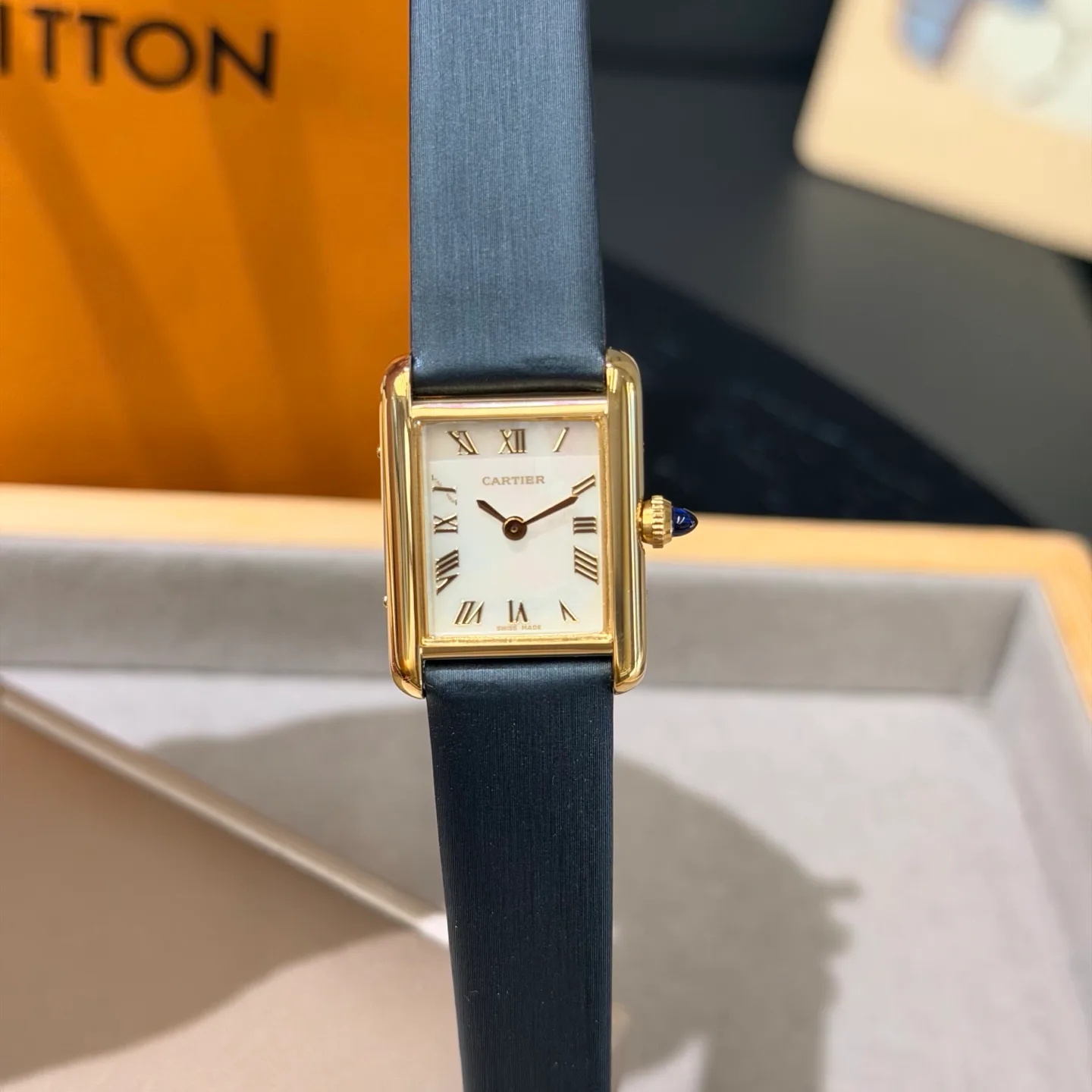 Women's Watches CARTIER 18362047