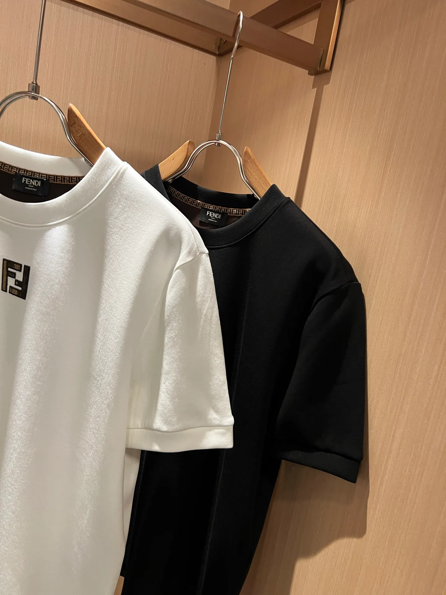 Men's T-Shirts FENDI 18519545