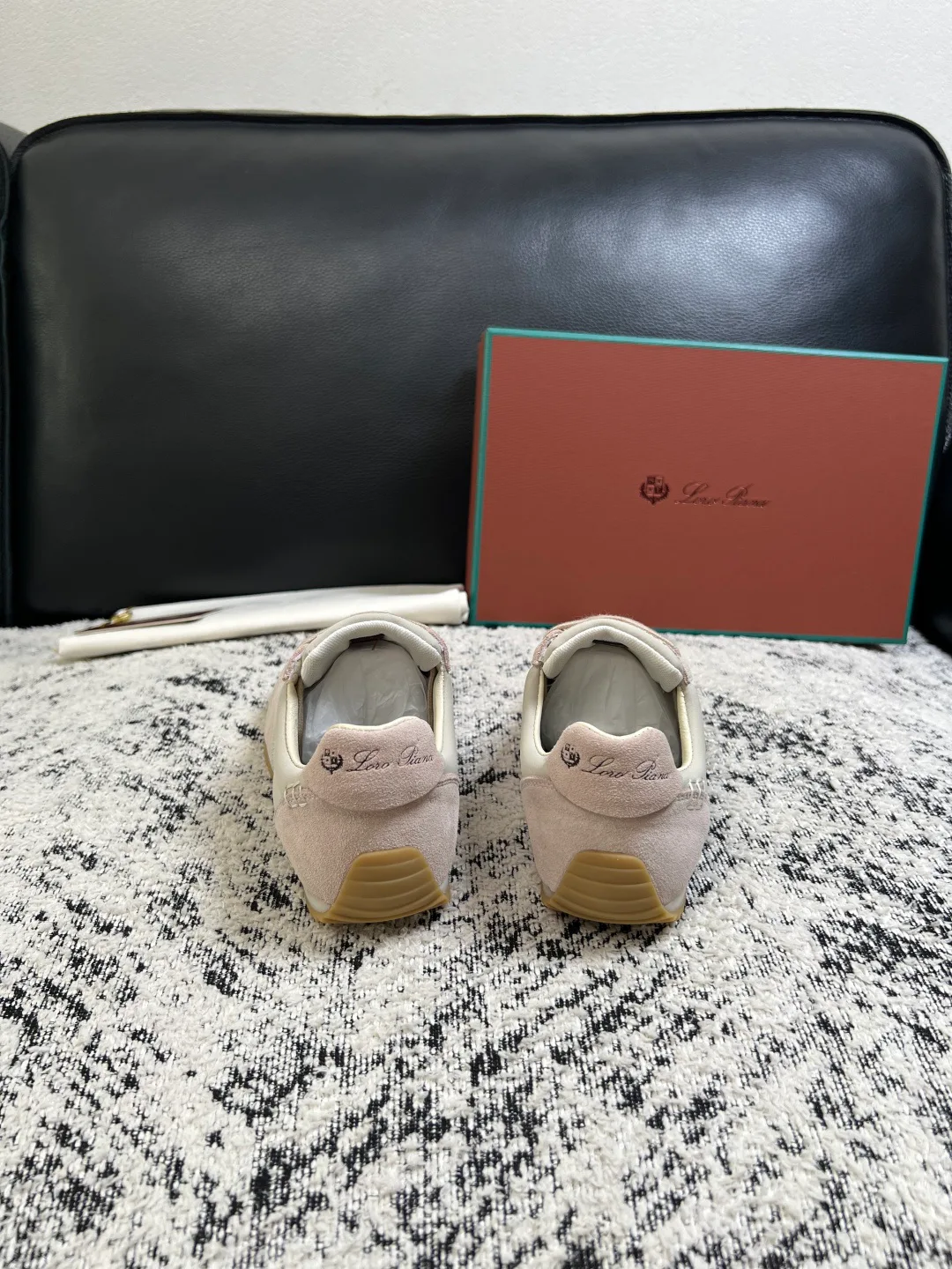 Women's Sneakers LORO PIANA 17715971