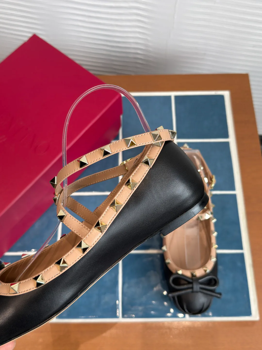 Women's Ballet Flats VALENTINO 18125363